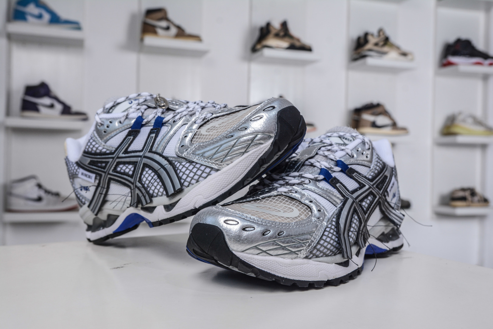 210 ASICS Gel-Nimbus 10.1 亚瑟士雨云10.1代系列轻量缓震休闲运动跑步鞋 1203A814-021