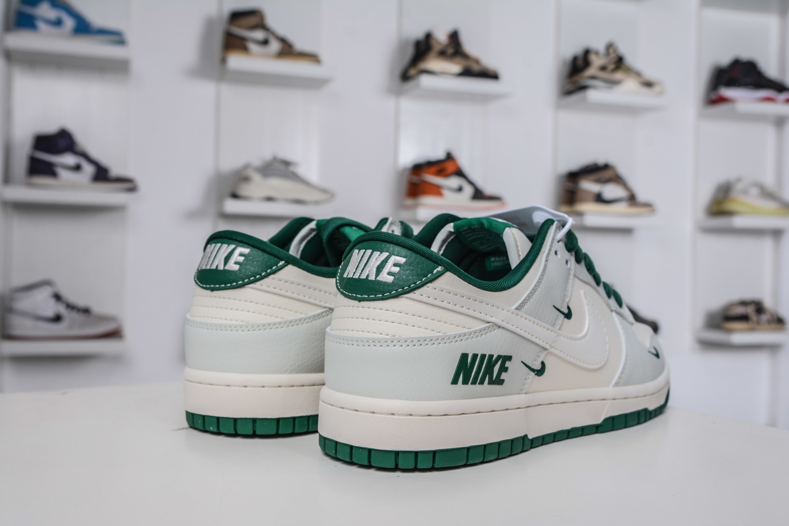 270 Nike SB Dunk Low x NIKE 耐克联名-灰白绿 JP1628-063