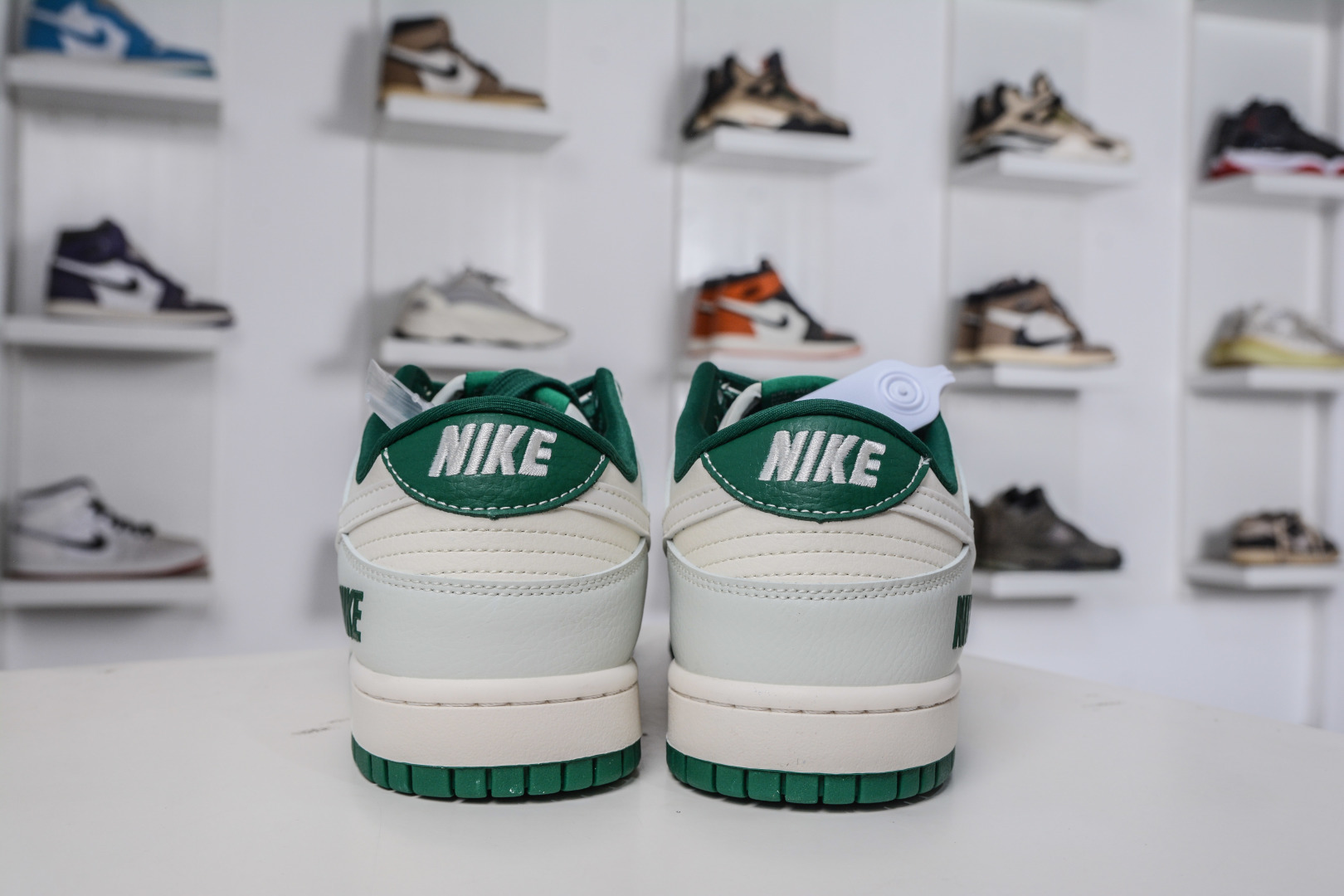 270 Nike SB Dunk Low x NIKE 耐克联名-灰白绿 JP1628-063