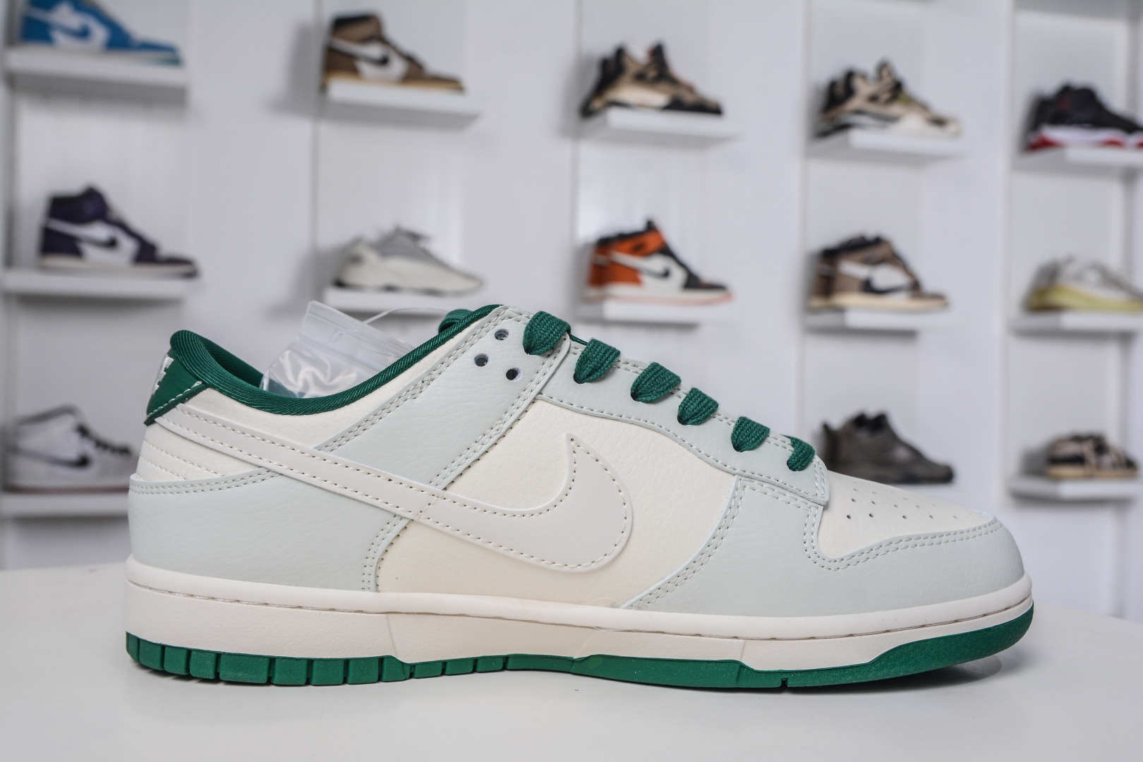 270 Nike SB Dunk Low x NIKE 耐克联名-灰白绿 JP1628-063