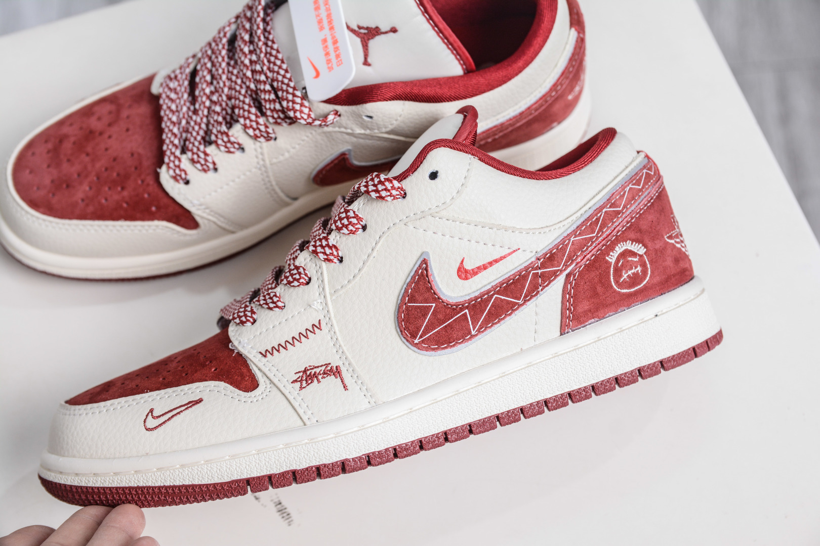 270 Air Jordan 1 Retro Low x Stussy 斯图西联名-白红双小勾 LR8888-016
