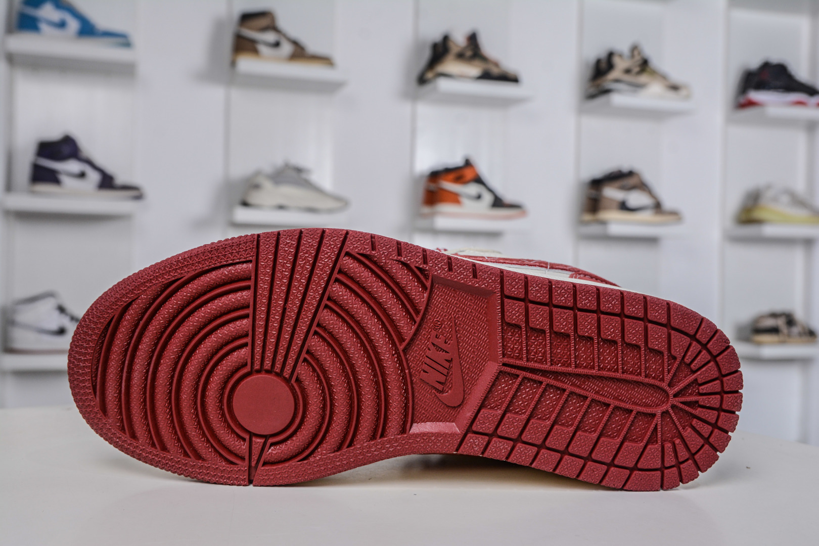 270 Air Jordan 1 Retro Low x Stussy 斯图西联名-白红双小勾 LR8888-016