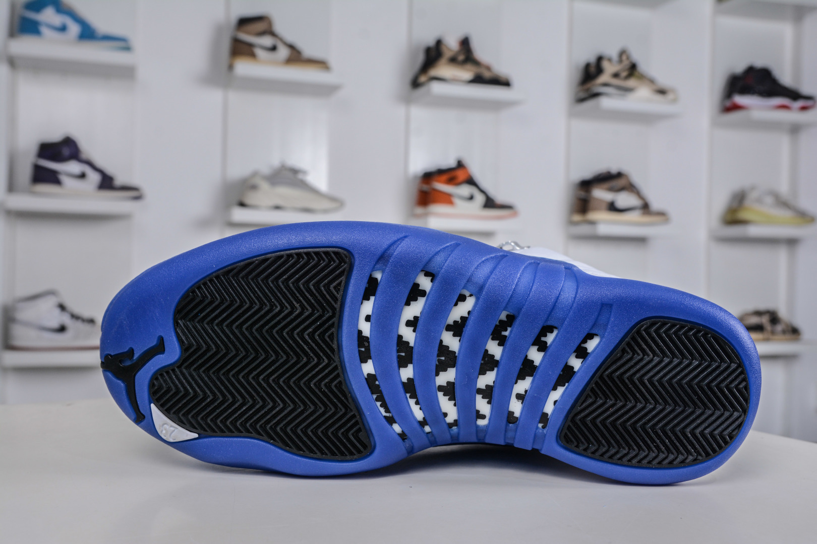 270 Air Jordan 12 Retro AJ12 复刻男子运动鞋 CT8013-140