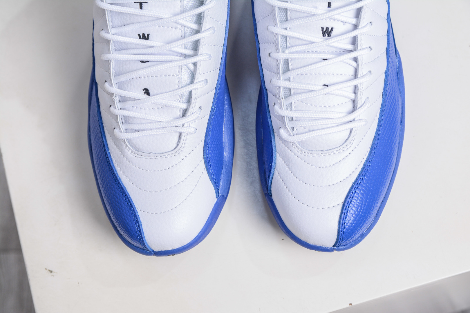 270 Air Jordan 12 Retro AJ12 复刻男子运动鞋 CT8013-140