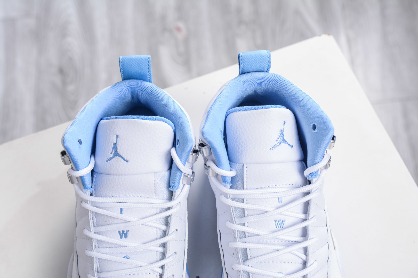 270 Air Jordan 12 Retro AJ12 复刻男子运动鞋 CT8013-112