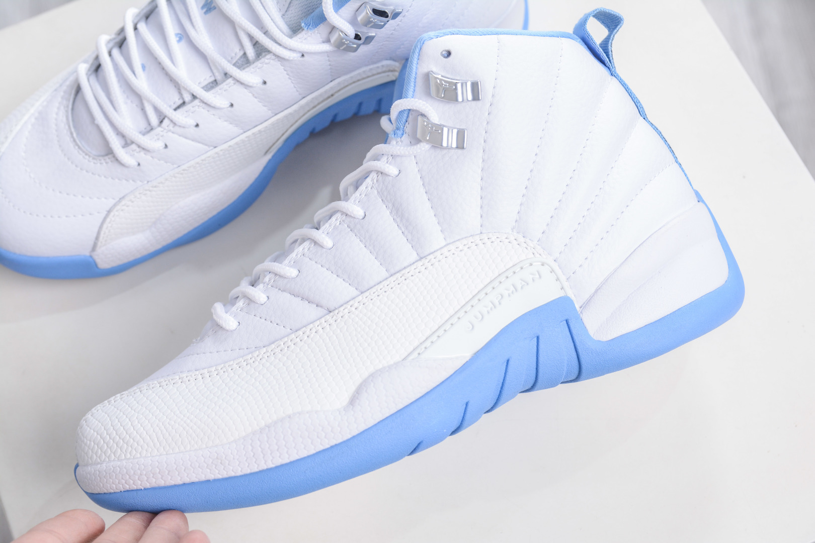 270 Air Jordan 12 Retro AJ12 复刻男子运动鞋 CT8013-112