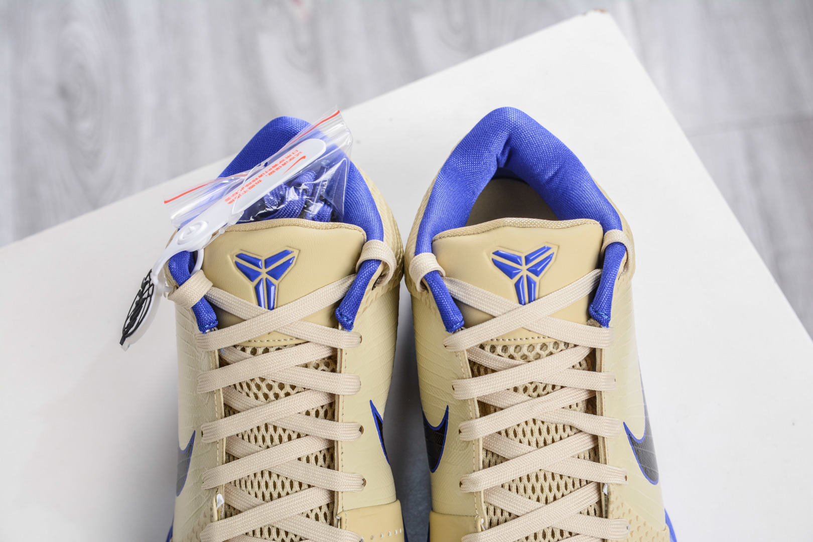 350 灭世版纯原 NK Zoom Kobe 4 科比四代 巴塞罗那 金黑紫 IM2532-701