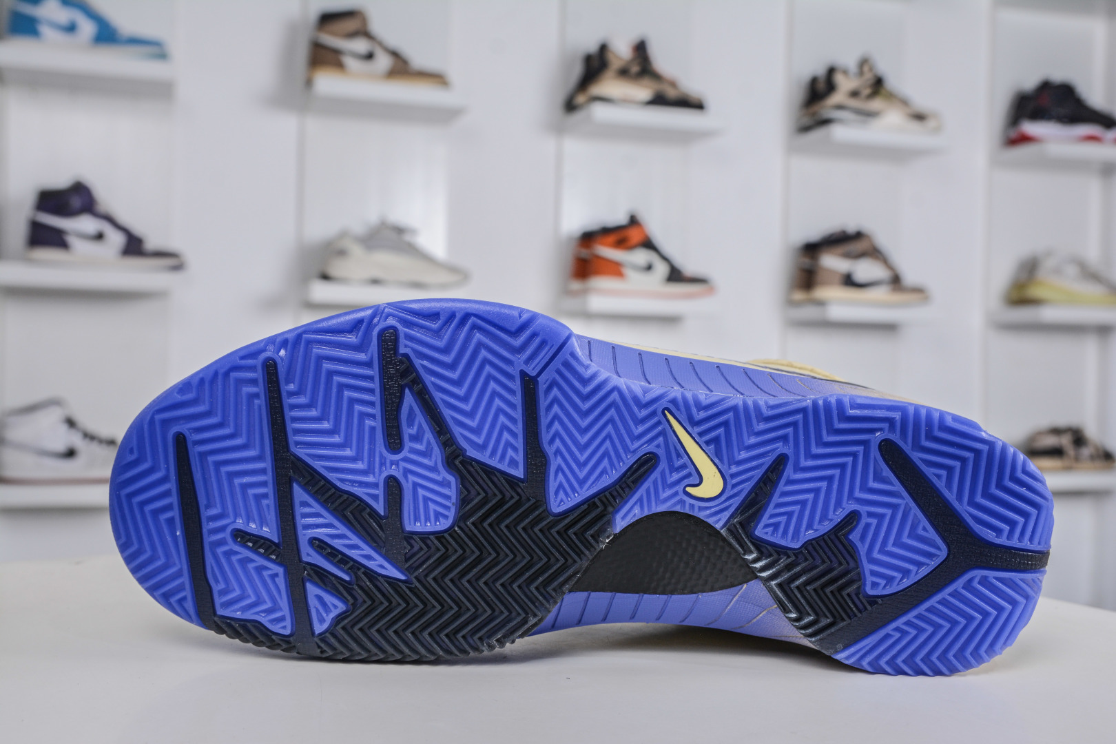 350 灭世版纯原 NK Zoom Kobe 4 科比四代 巴塞罗那 金黑紫 IM2532-701