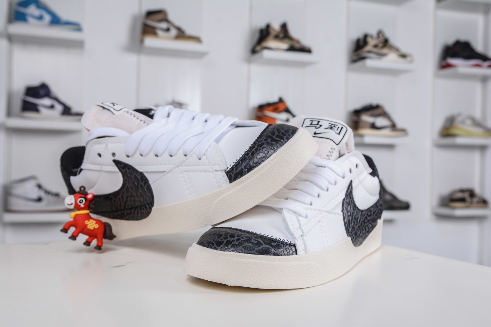 140 Nike Blazer Low ‘77 Jumbo 定制开拓者 马年联名 DQ1470-140