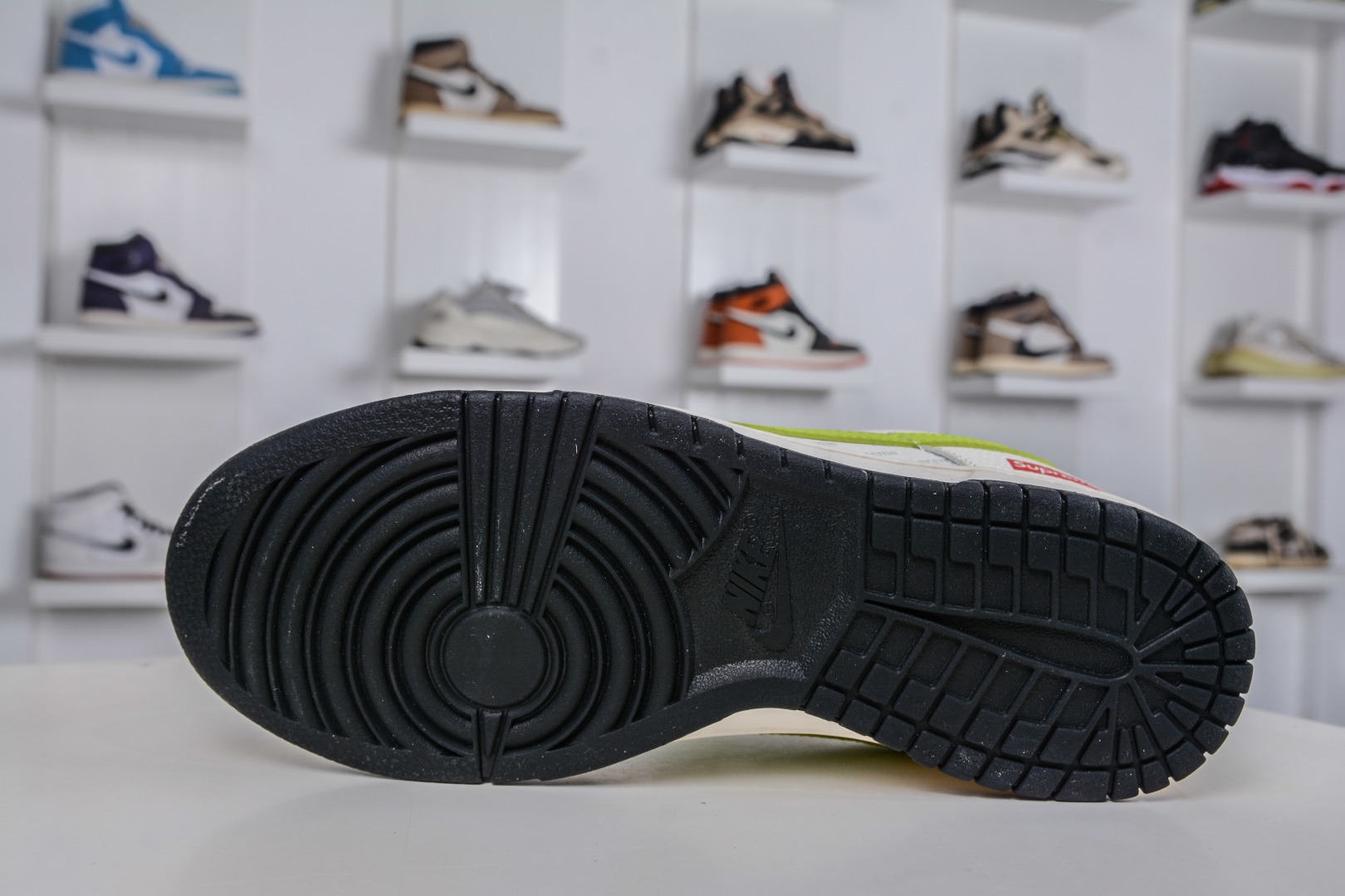 270 Nike SB Dunk Low x Superme SUP联名-米黑荧光绿勾 XS6089-625
