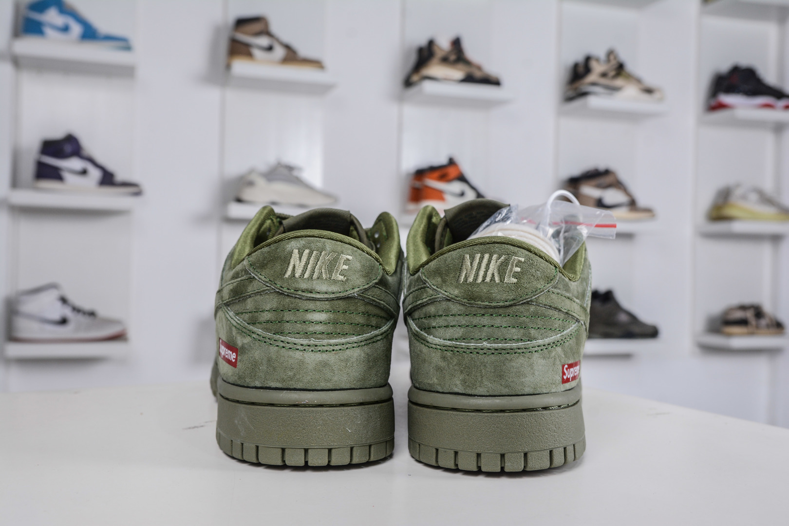 270 Nike SB Dunk Low x Superme SUP联名-猪八绿色 SD8888-003