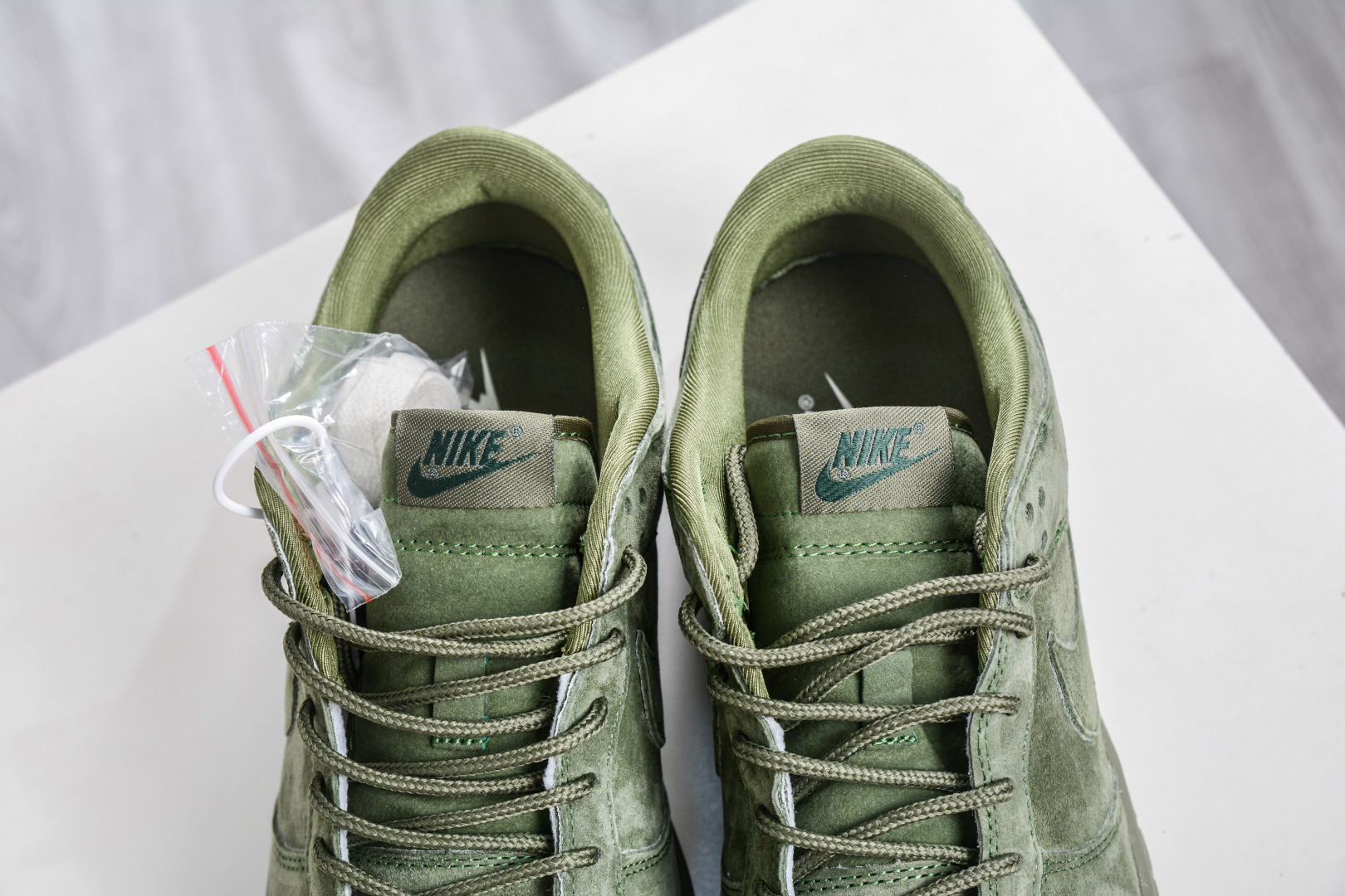 270 Nike SB Dunk Low x Superme SUP联名-猪八绿色 SD8888-003