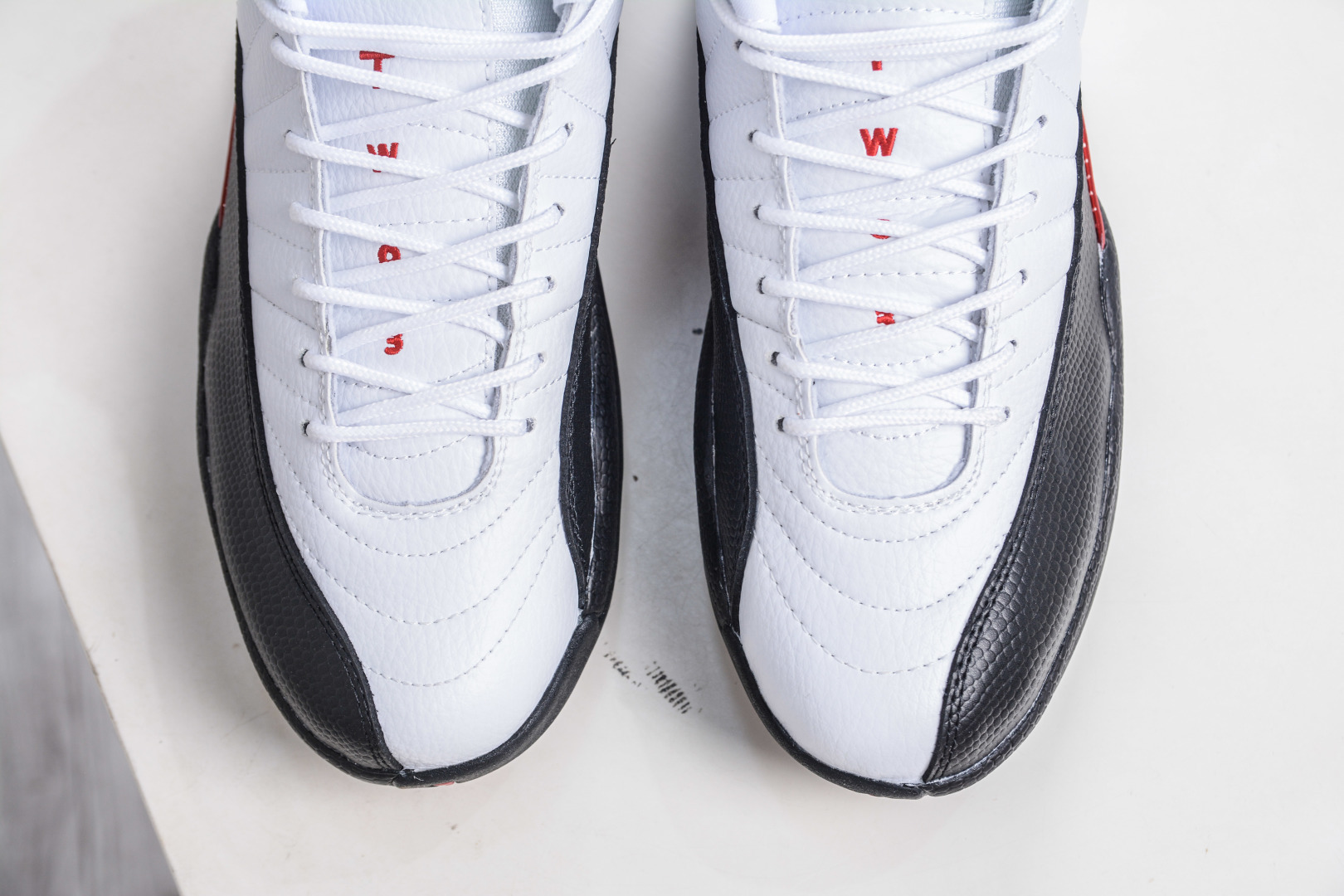 270 Air Jordan 12 Retro AJ12 复刻男子运动鞋 CT8013-162