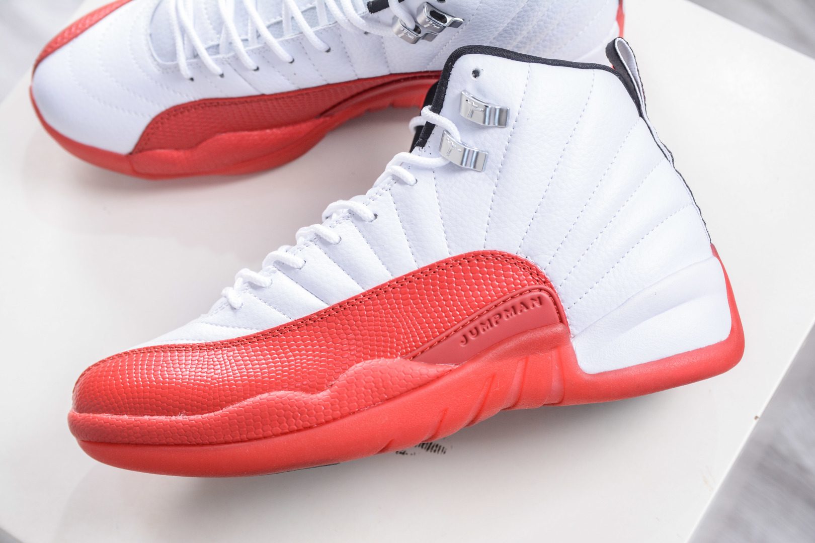 270 Air Jordan 12 Retro AJ12 复刻男子运动鞋 CT8013-116