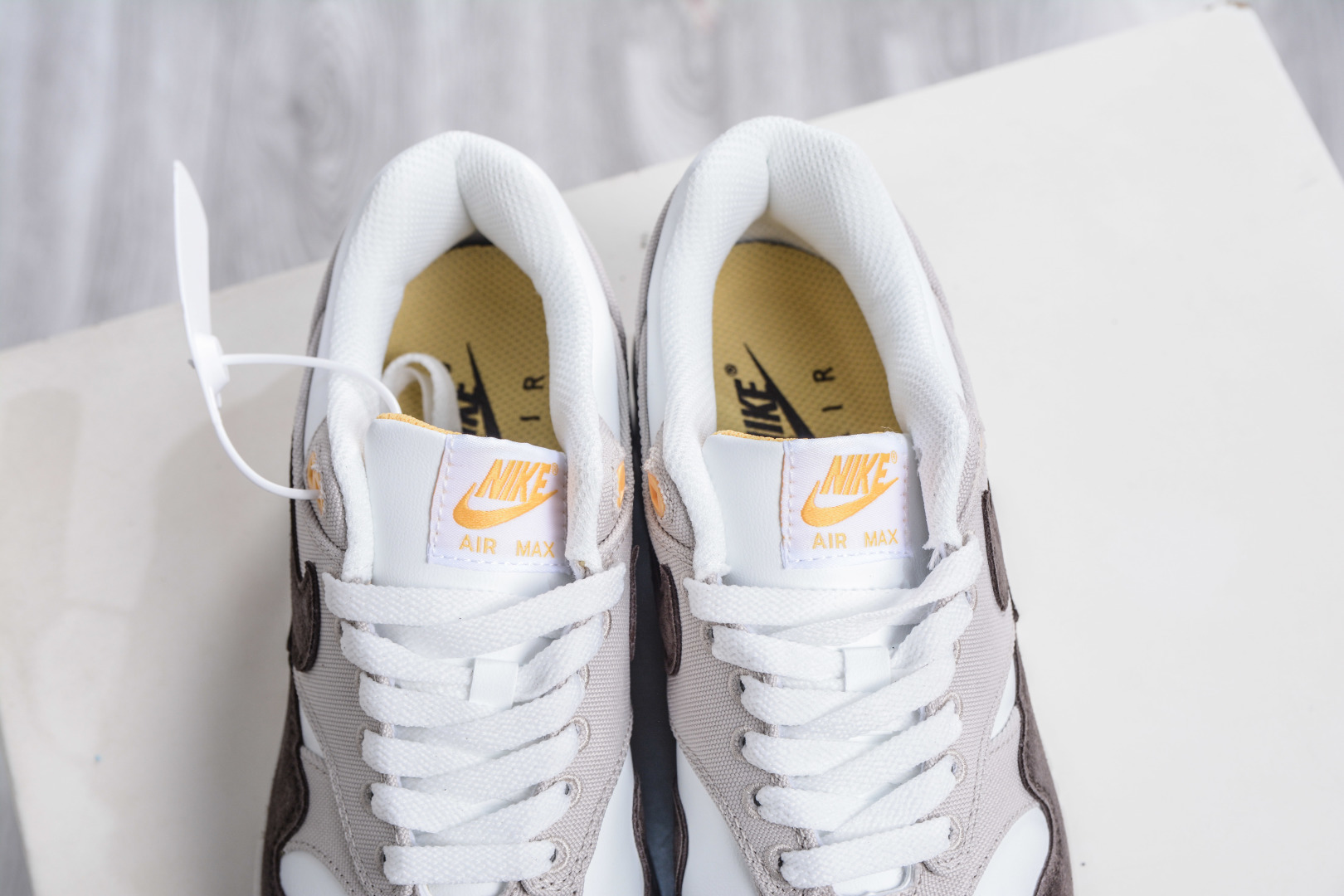 230 NK Air Max 1 初代复古气垫慢跑鞋 IB6390-001