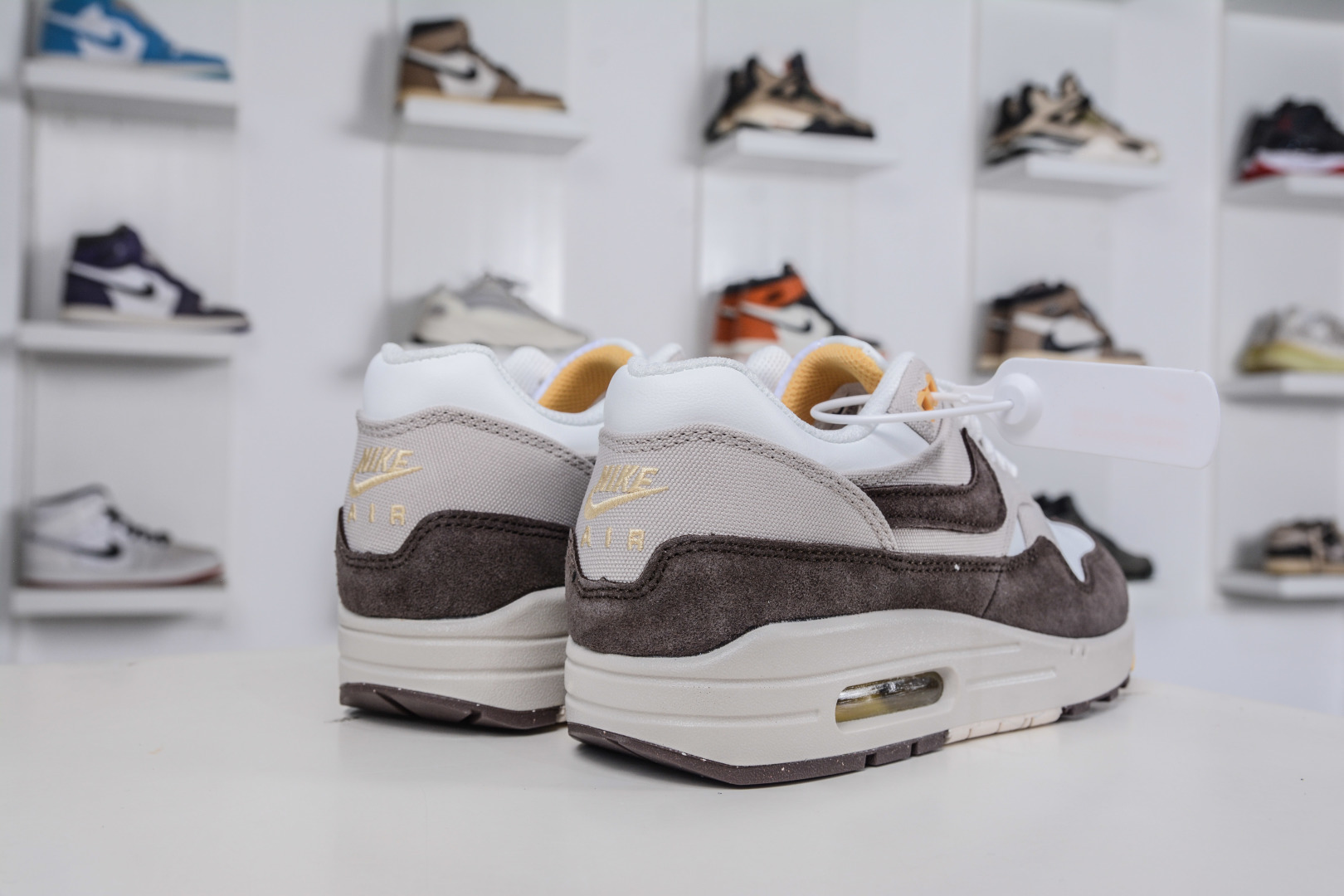 230 NK Air Max 1 初代复古气垫慢跑鞋 IB6390-001