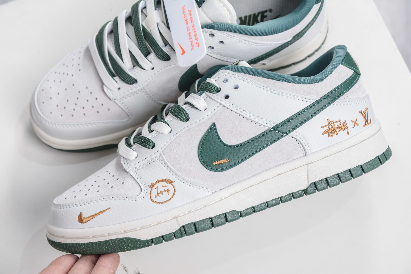 270 Nike SB Dunk Low x Louis VuittX Stussy 斯图西LV三方联名-奶白绿 SG6688-004
