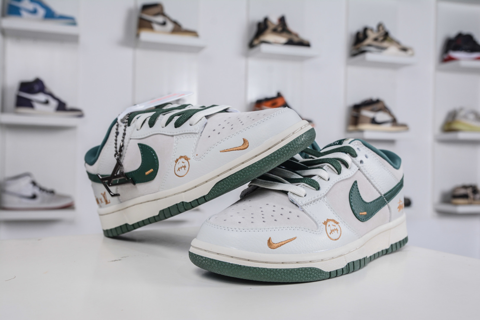 270 Nike SB Dunk Low x Louis VuittX Stussy 斯图西LV三方联名-奶白绿 SG6688-004
