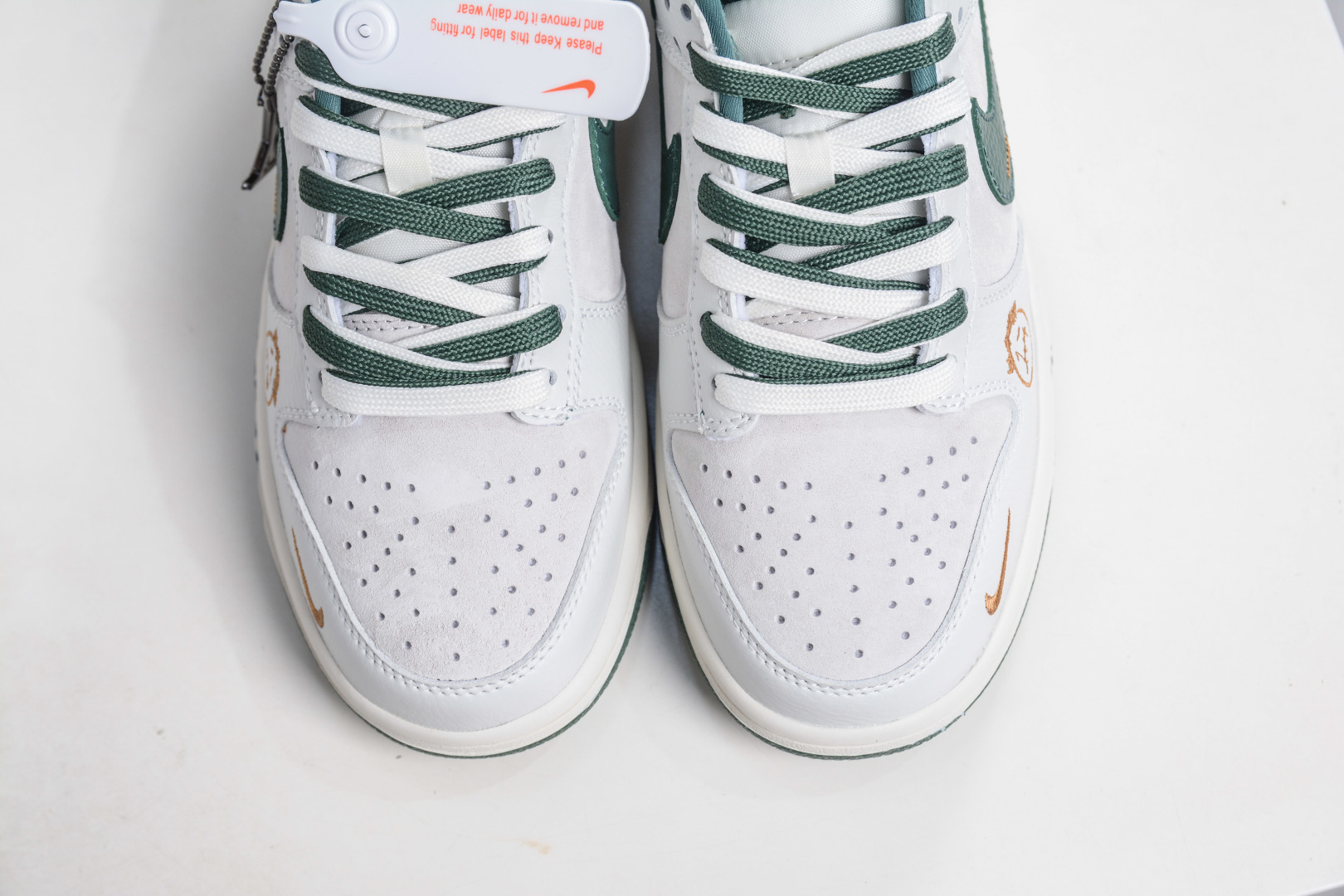 270 Nike SB Dunk Low x Louis VuittX Stussy 斯图西LV三方联名-奶白绿 SG6688-004