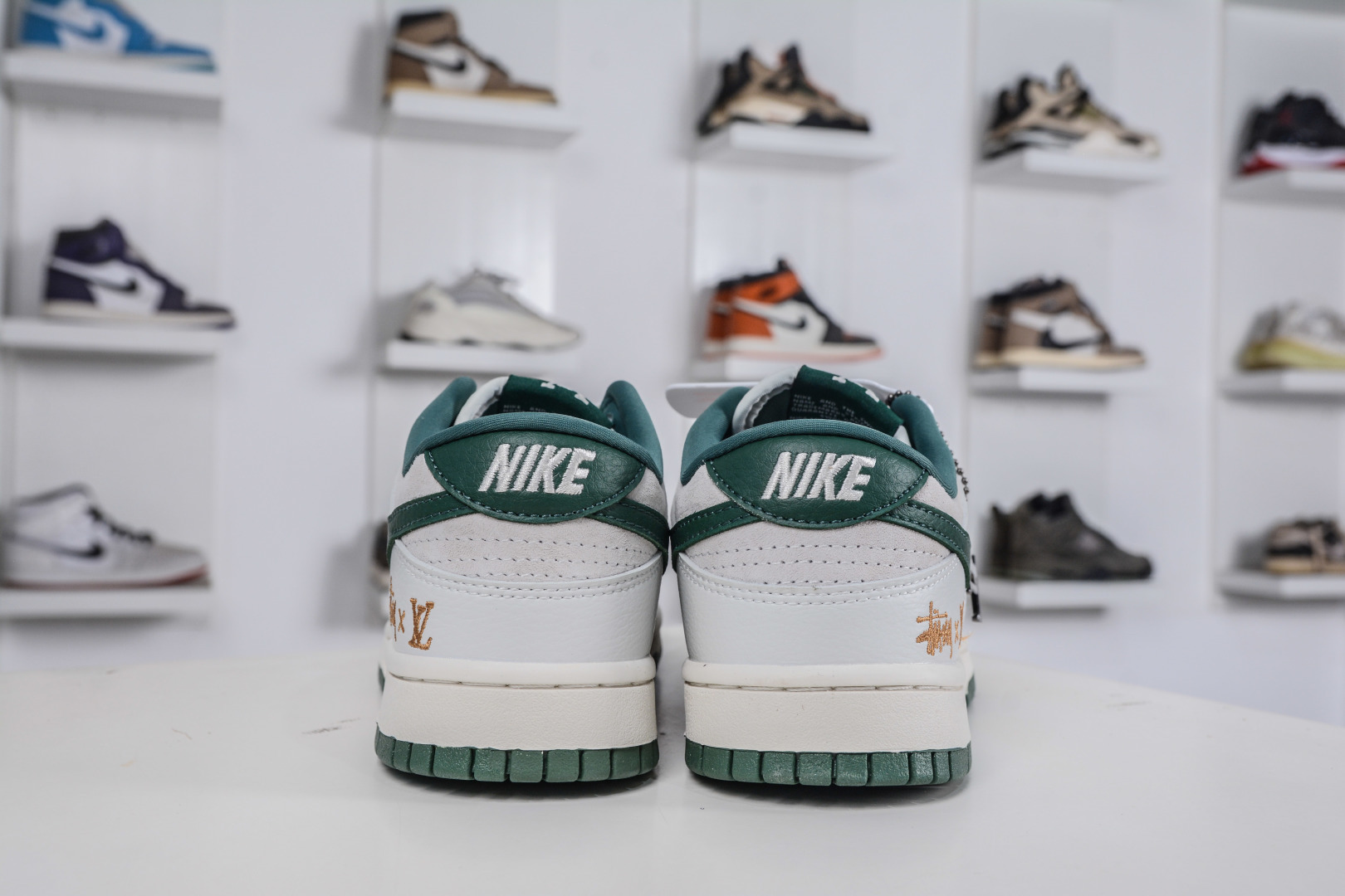 270 Nike SB Dunk Low x Louis VuittX Stussy 斯图西LV三方联名-奶白绿 SG6688-004