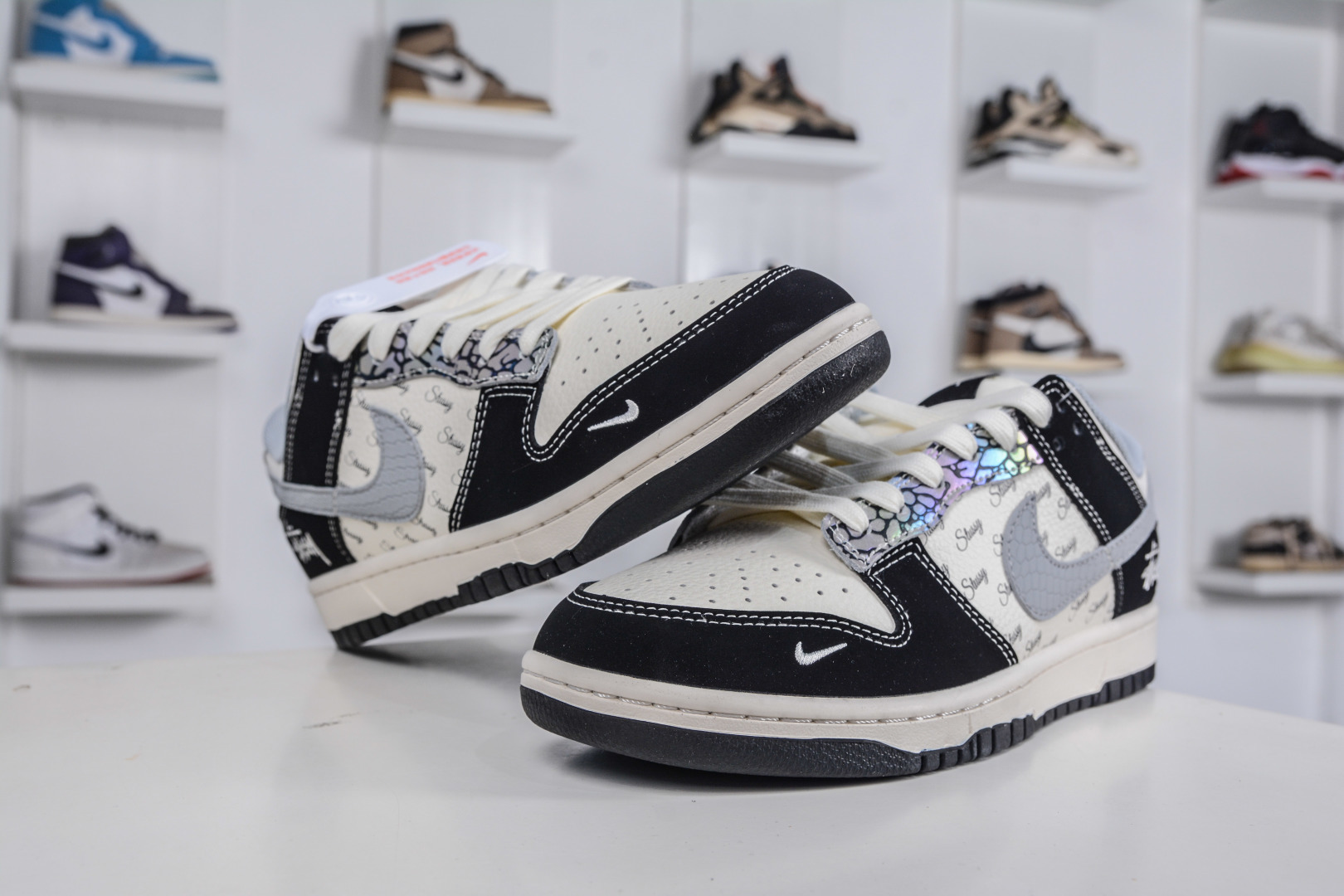 270 Nike SB Dunk Low X Stussy 斯图西联名-米黑灰 XS6089-635