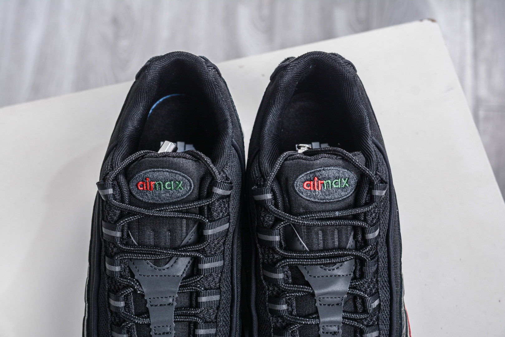 380 外贸超人气顶流单品 纯原版 UNDEFEATED x NK Air Max 95 ” Black ” 五道杠联名款低帮休闲运动鞋 IB4453-001