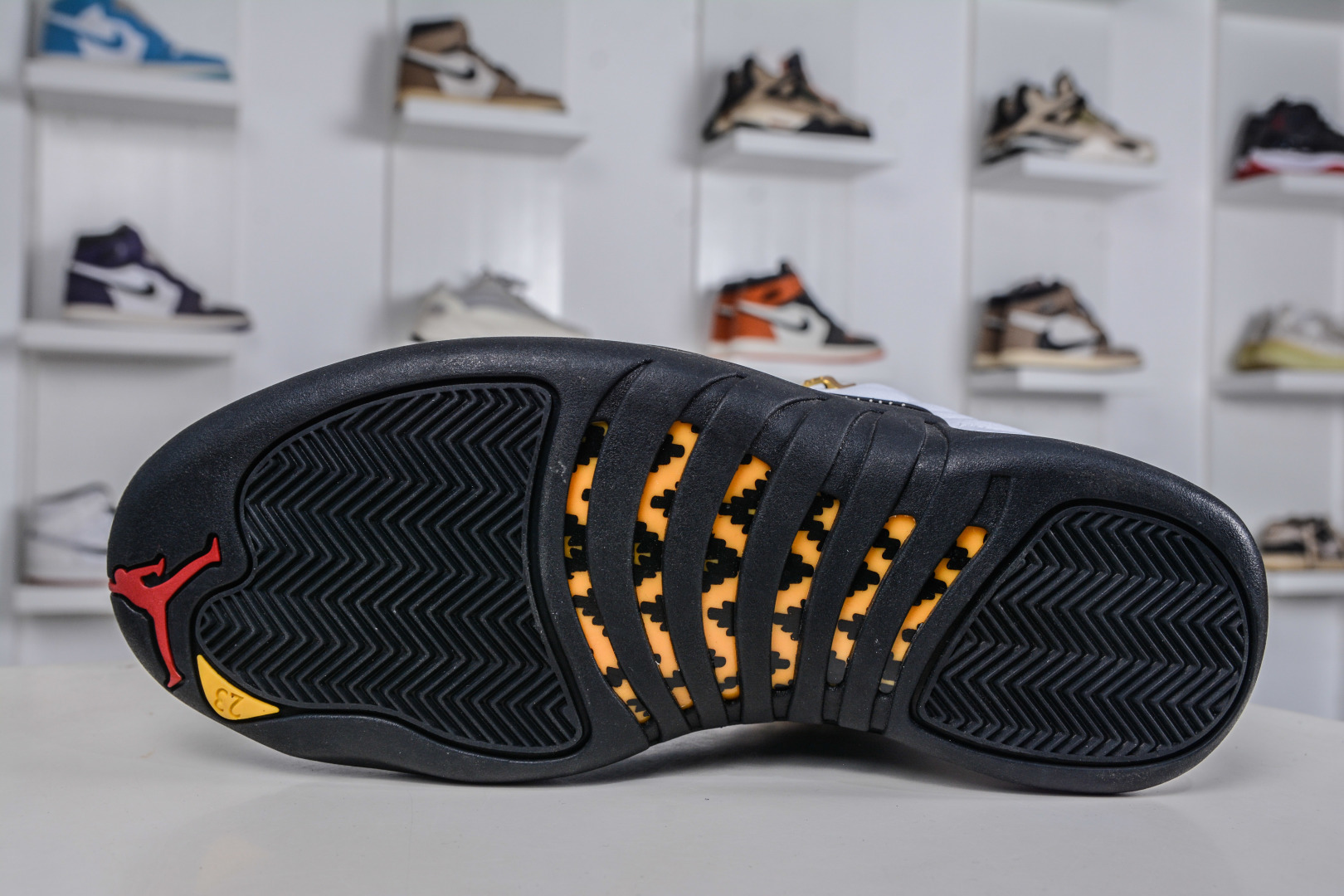 270 Air Jordan 12 Retro AJ12 复刻男子运动鞋重 CT8013-117