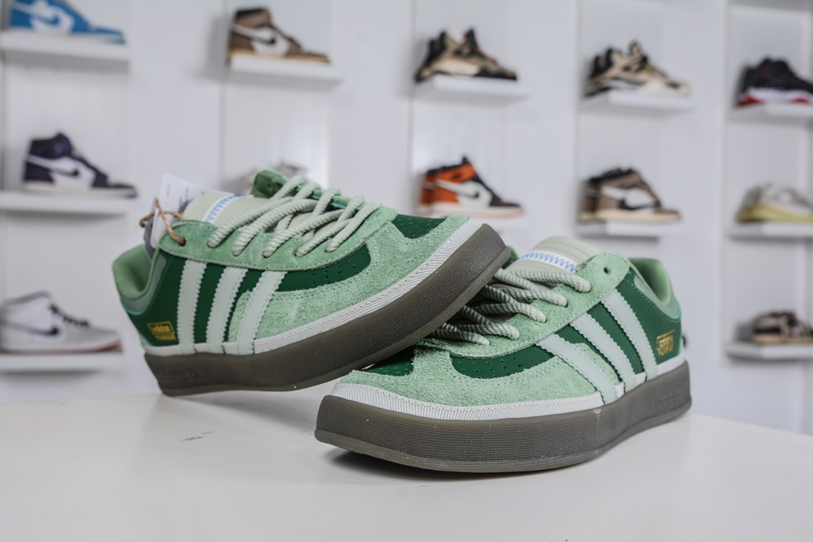 160 Bad Bunny x AD Originals Gazelle Indoor 联名款三叶草复古休闲运动板鞋 JS5049