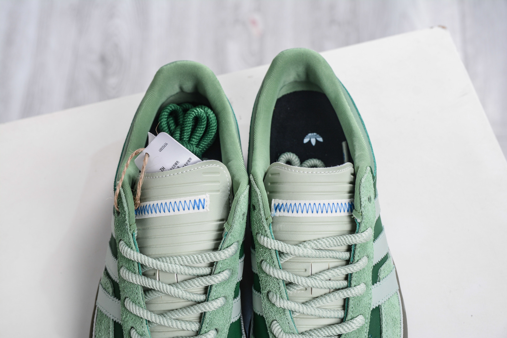 160 Bad Bunny x AD Originals Gazelle Indoor 联名款三叶草复古休闲运动板鞋 JS5049