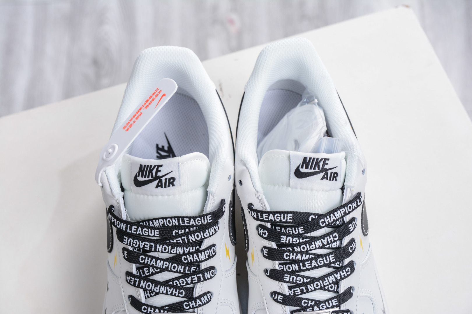 260 NIke Air Force 1 '07 Low 白黑条形码 JP8028-072