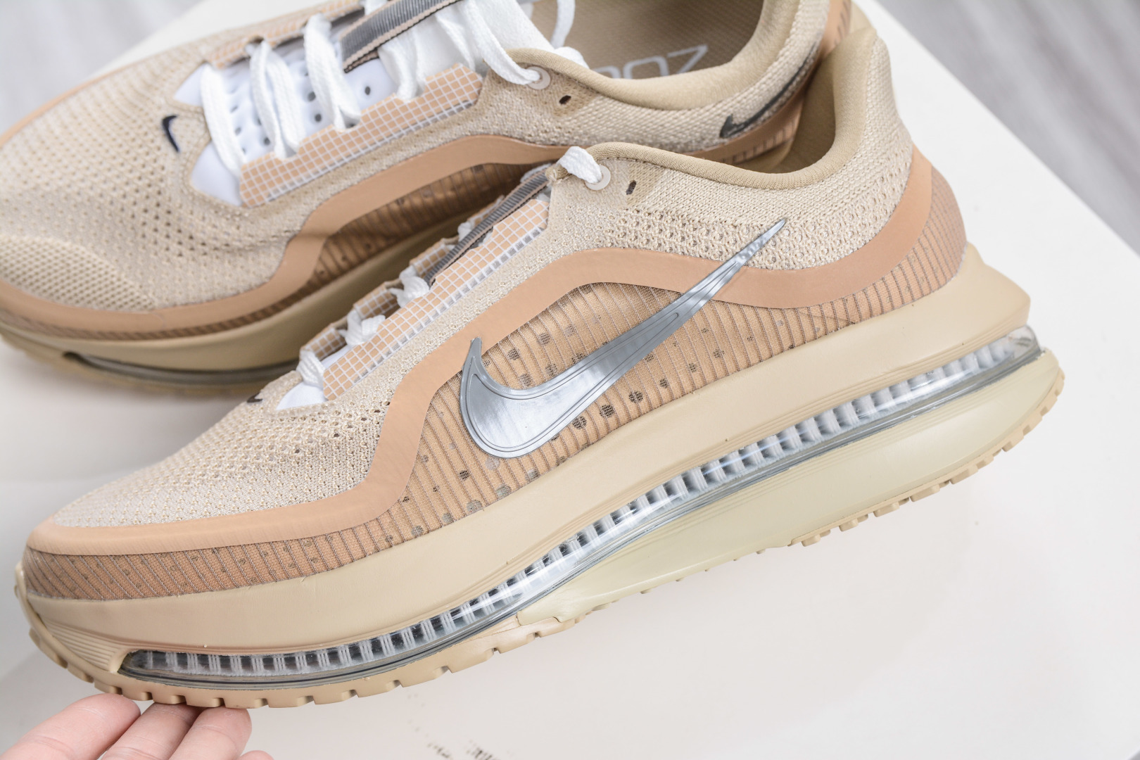 240 Nike Air Zoom Pegasus Premium 耐克网面全掌气垫缓震跑鞋 IH4369-200