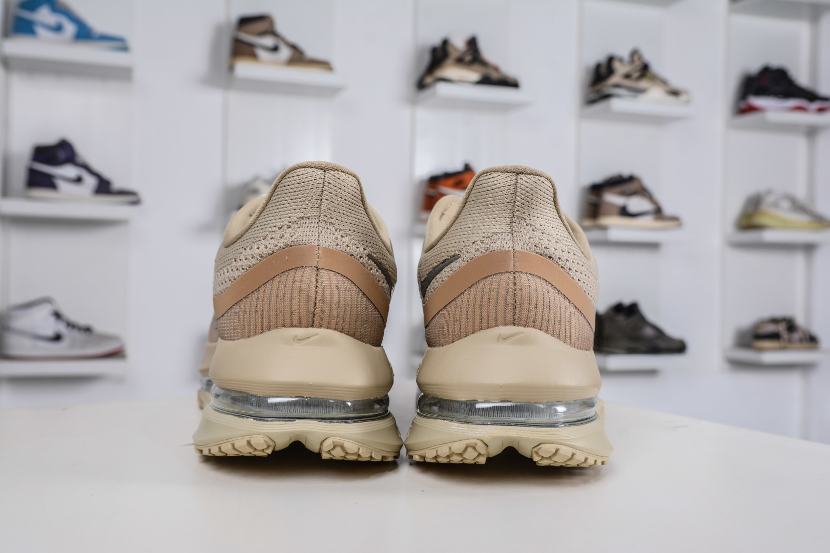 240 Nike Air Zoom Pegasus Premium 耐克网面全掌气垫缓震跑鞋 IH4369-200