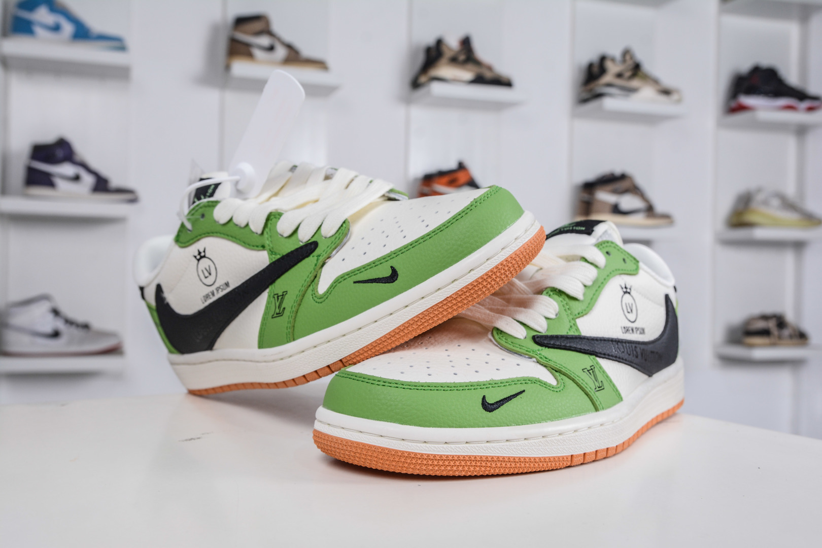 270 TS x Air Jordan x Louis VuittAJ1 Low 倒钩低帮LV联名-白绿黑勾生胶 DZ2688-002