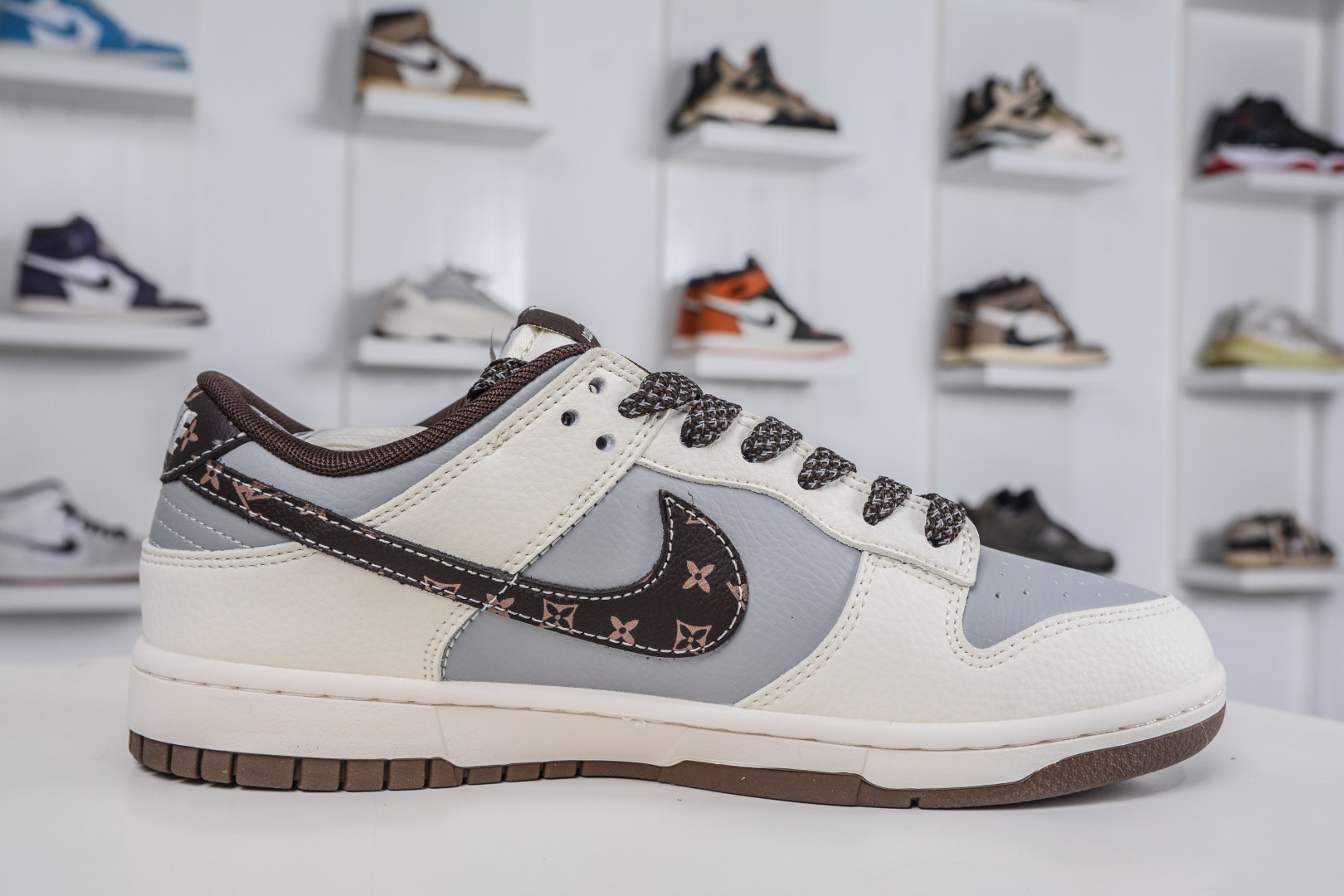 Nike SB Dunk Low x Louis Vuitton AJ1 Low LV联名-米灰深棕印花