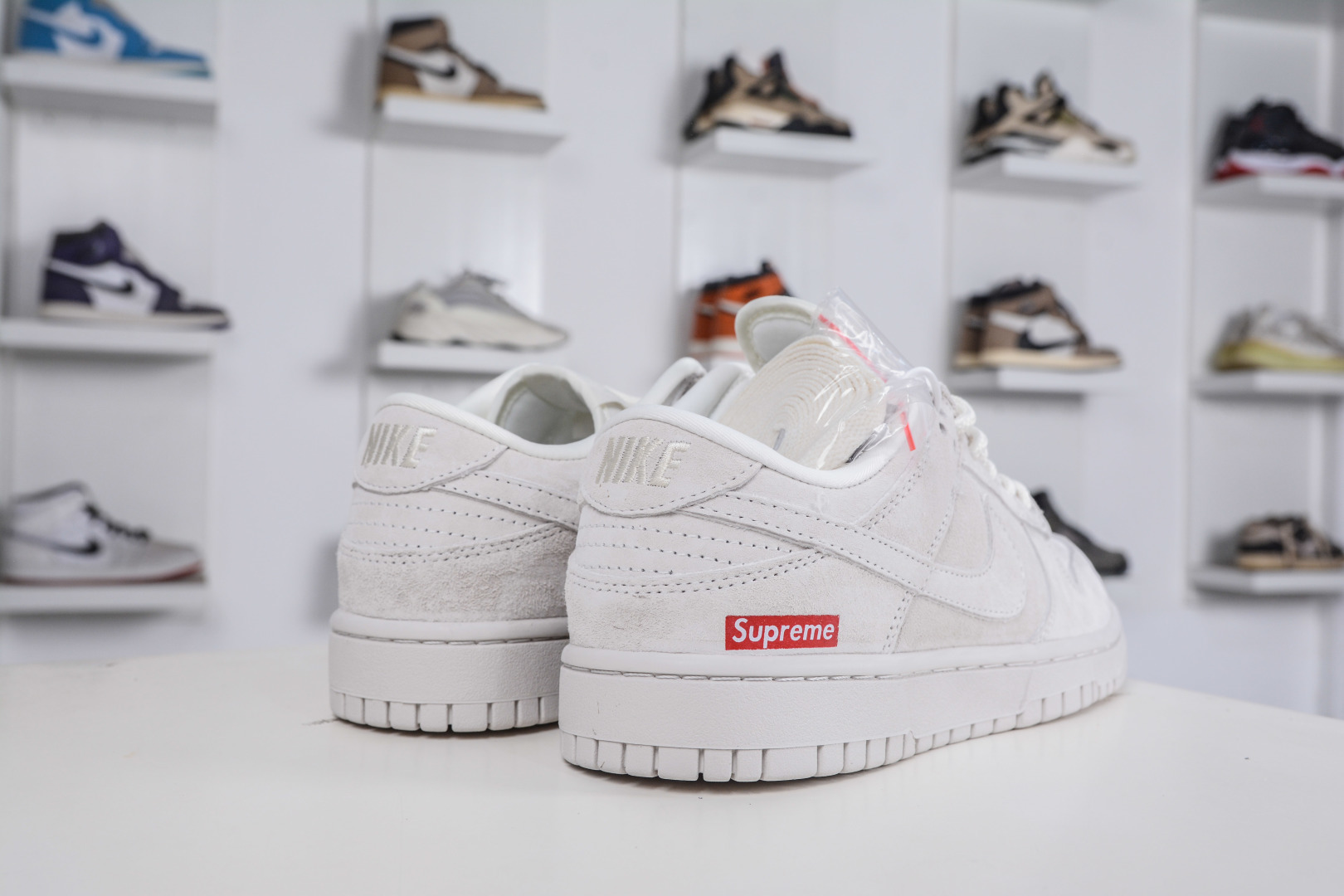 Nike SB Dunk Low x Superme SUP联名-猪八浅灰 纯原大厂出品 极力推荐 原装