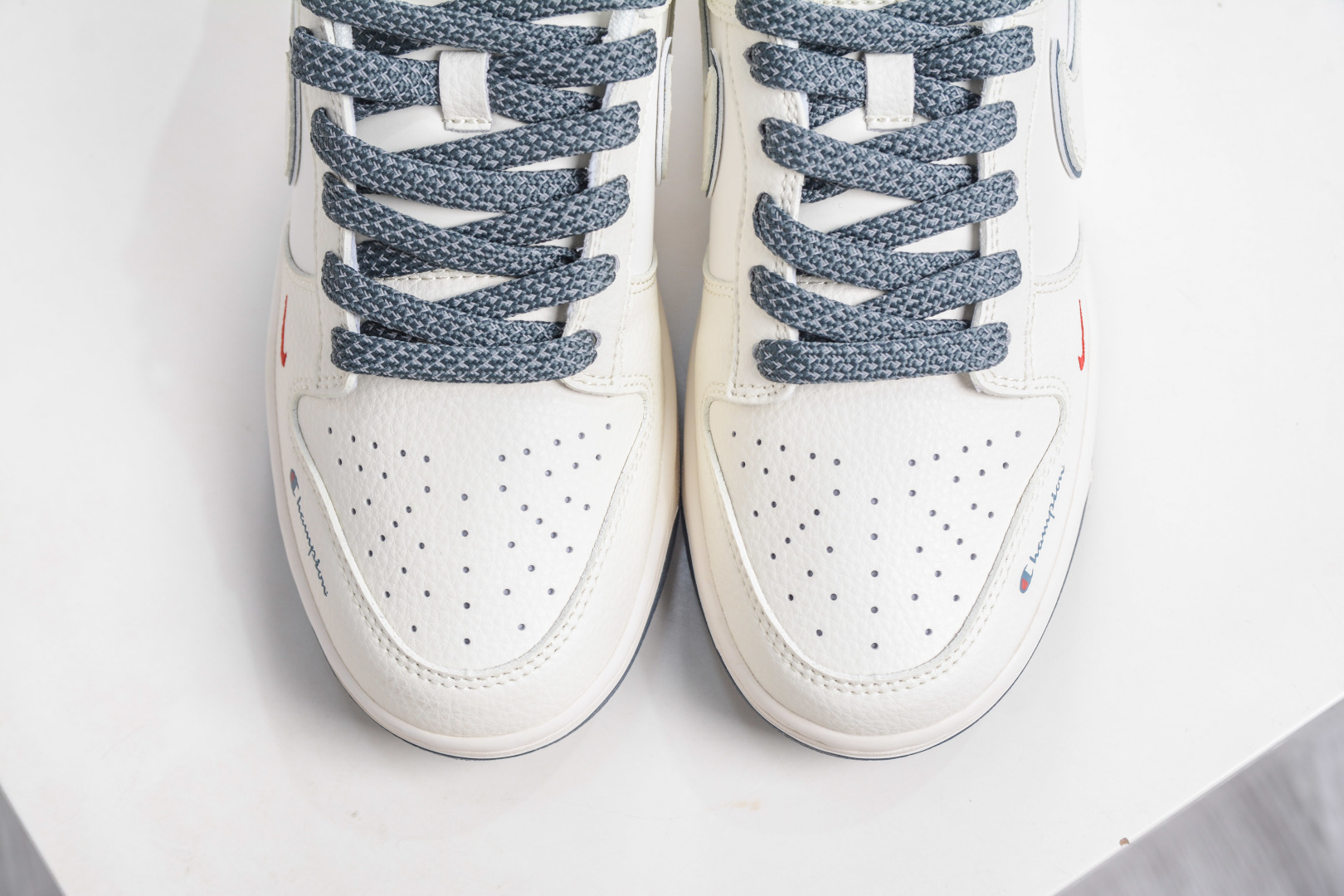 Nike SB Dunk Low x Champion 冠军联名-米白蓝 纯原大厂出品 极力推荐 原装头