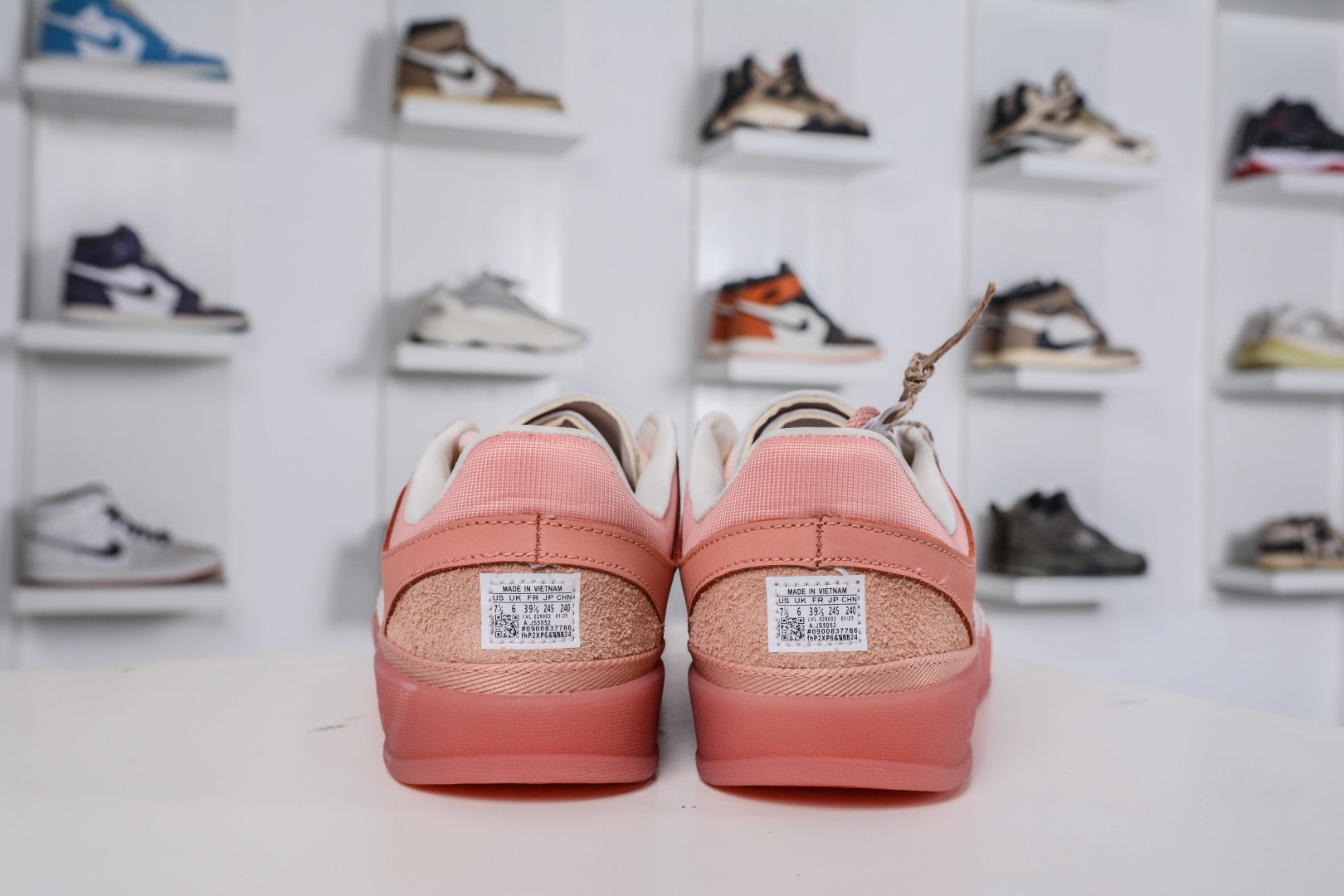 160 Bad Bunny x AD Originals Gazelle Indoor 联名款三叶草复古休闲运动板鞋 JS5052