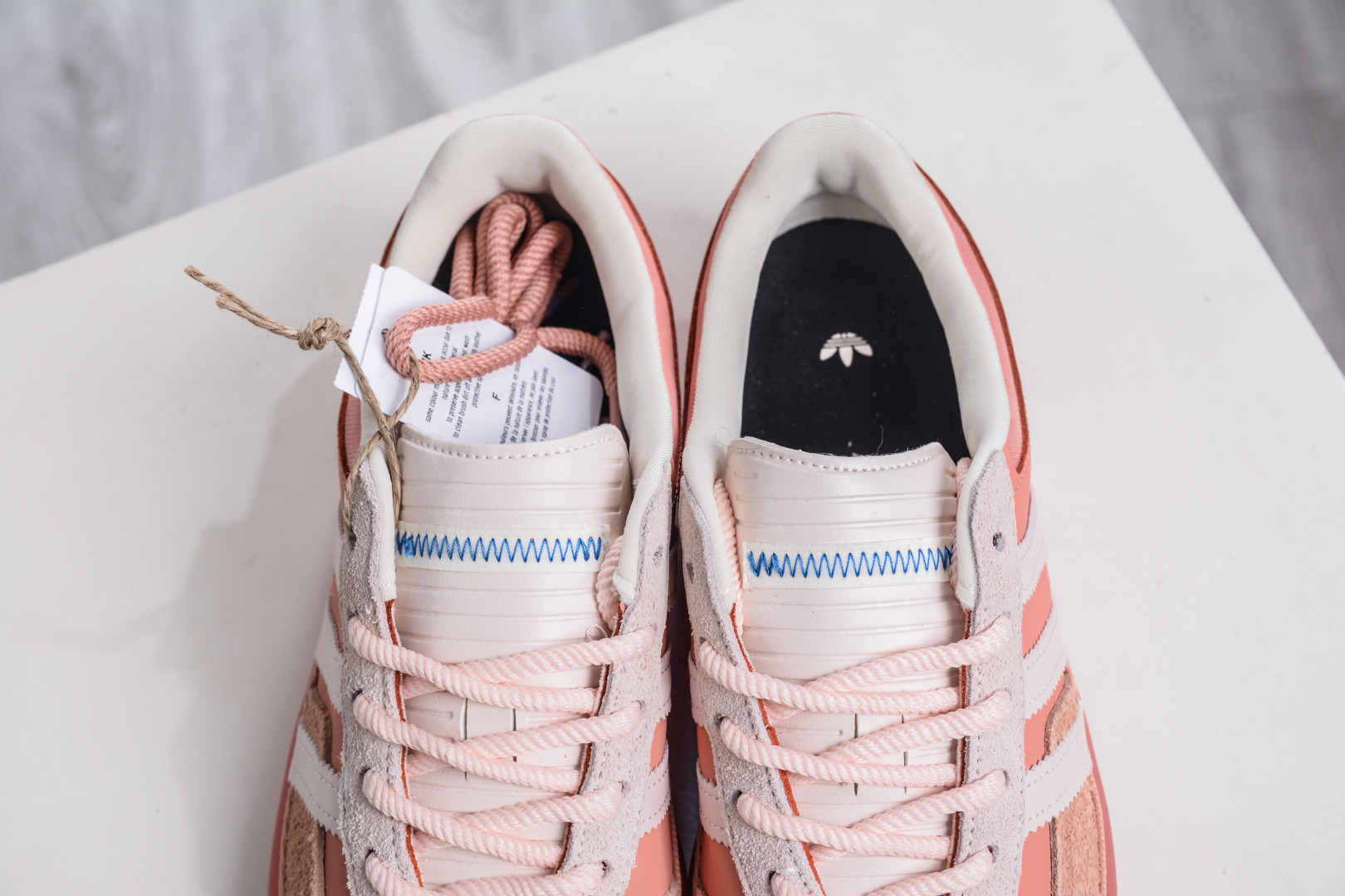 160 Bad Bunny x AD Originals Gazelle Indoor 联名款三叶草复古休闲运动板鞋 JS5052