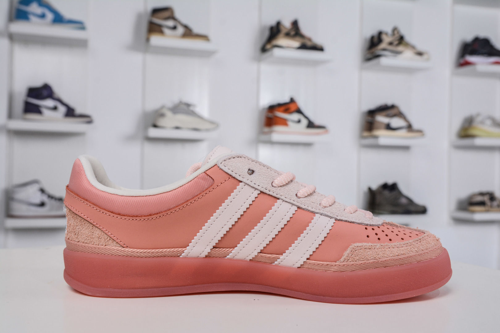 160 Bad Bunny x AD Originals Gazelle Indoor 联名款三叶草复古休闲运动板鞋 JS5052