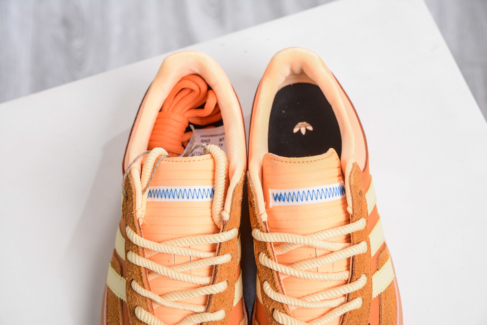 160 Bad Bunny x AD Originals Gazelle Indoor 联名款三叶草复古休闲运动板鞋 JS5050