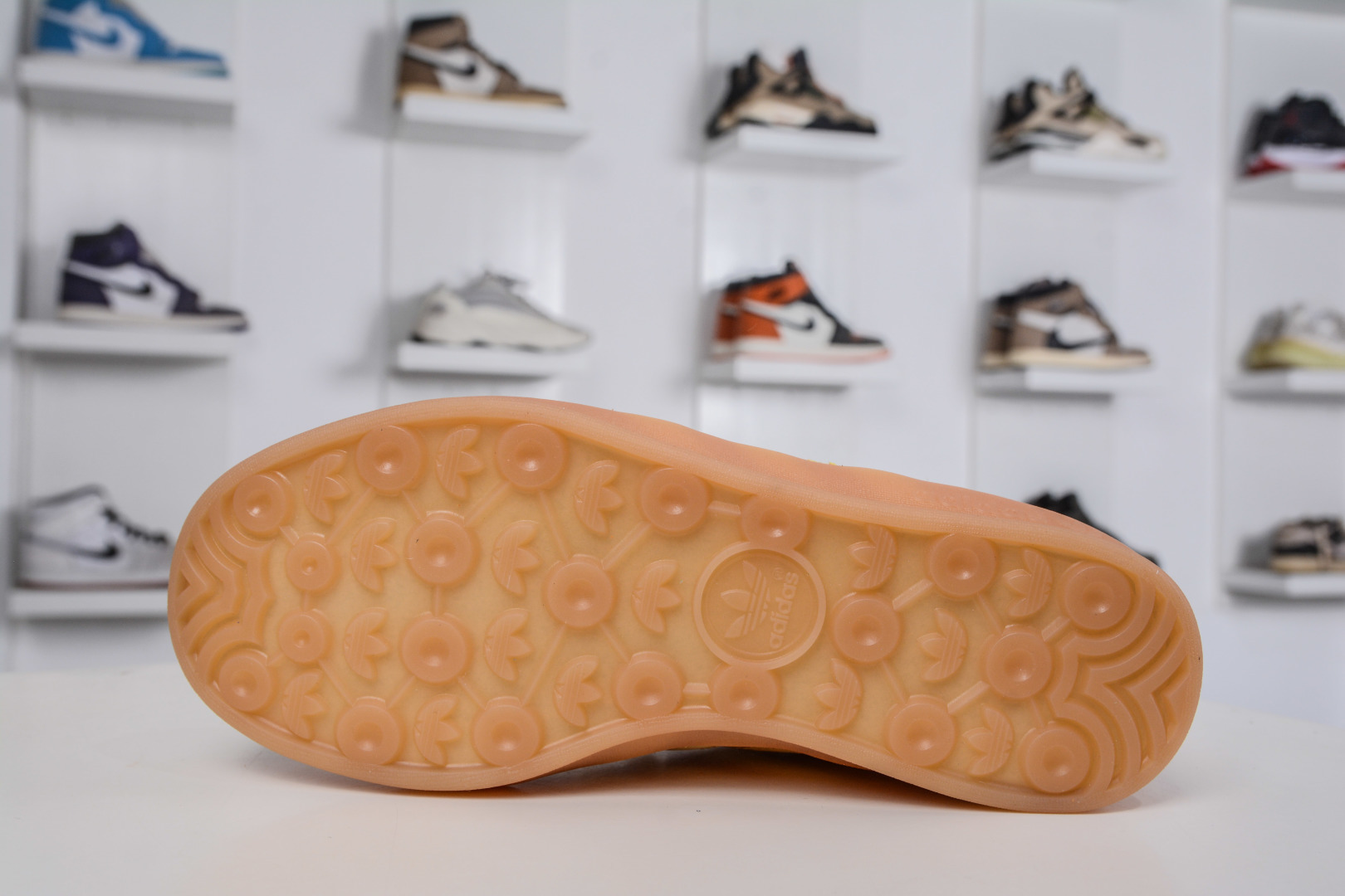 160 Bad Bunny x AD Originals Gazelle Indoor 联名款三叶草复古休闲运动板鞋 JS5050