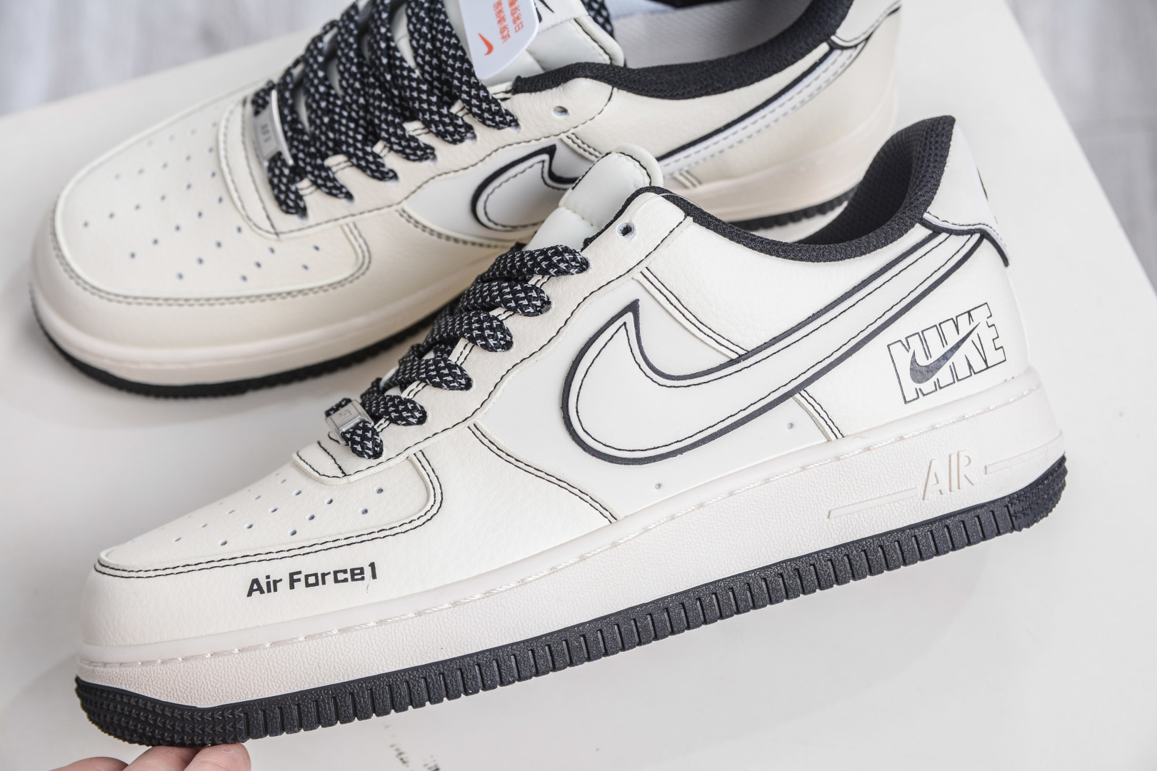 260 Nike Air Force 1 Low 07 米白黑 JP8028-060