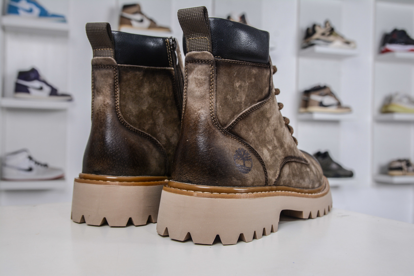 320 Timberland添柏岚/天伯伦 2025秋冬新品（毛绒内里 保暖锁热）秋冬必备户外休闲大黄靴系列 TB10053