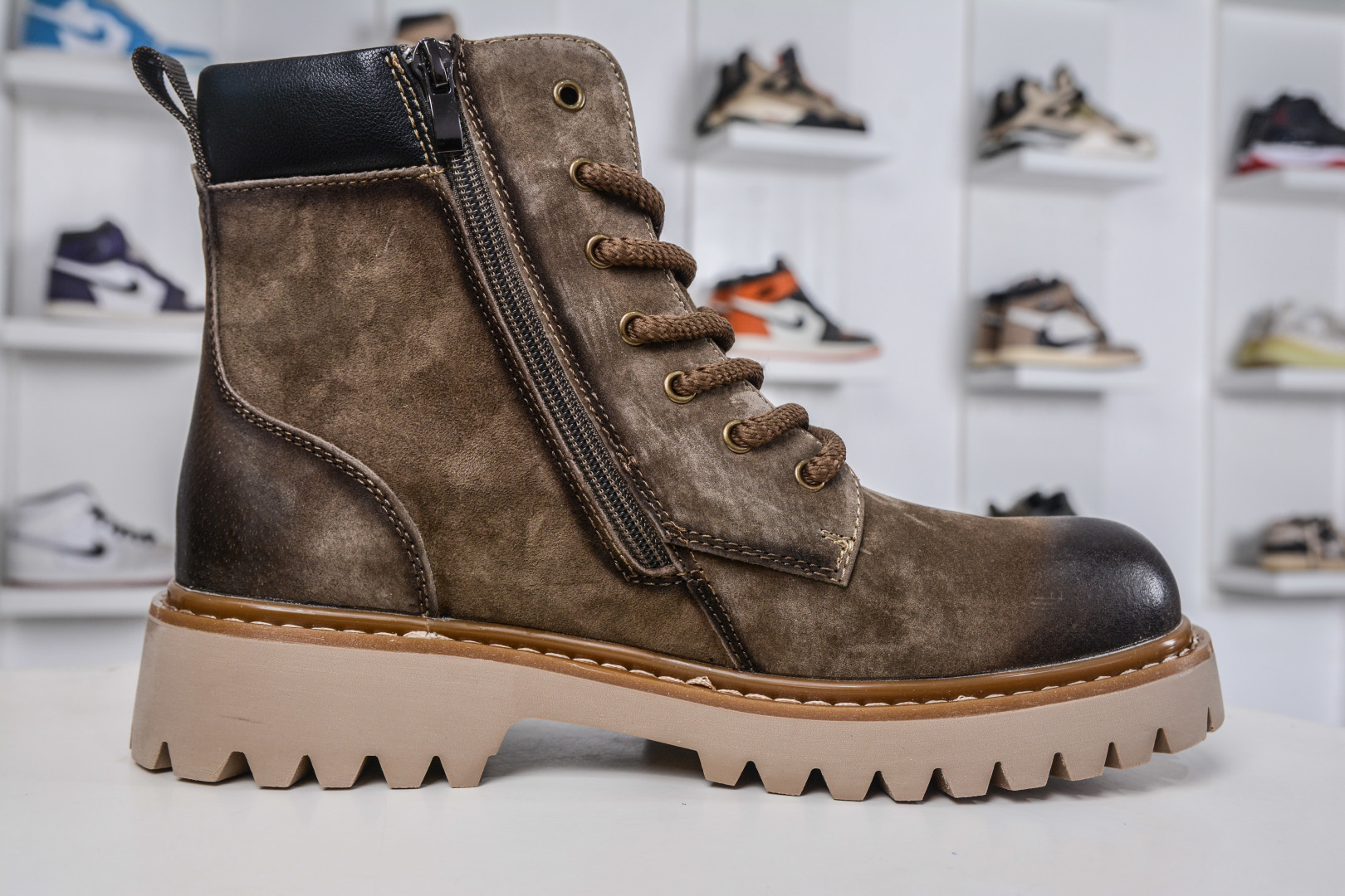 320 Timberland添柏岚/天伯伦 2025秋冬新品（毛绒内里 保暖锁热）秋冬必备户外休闲大黄靴系列 TB10053