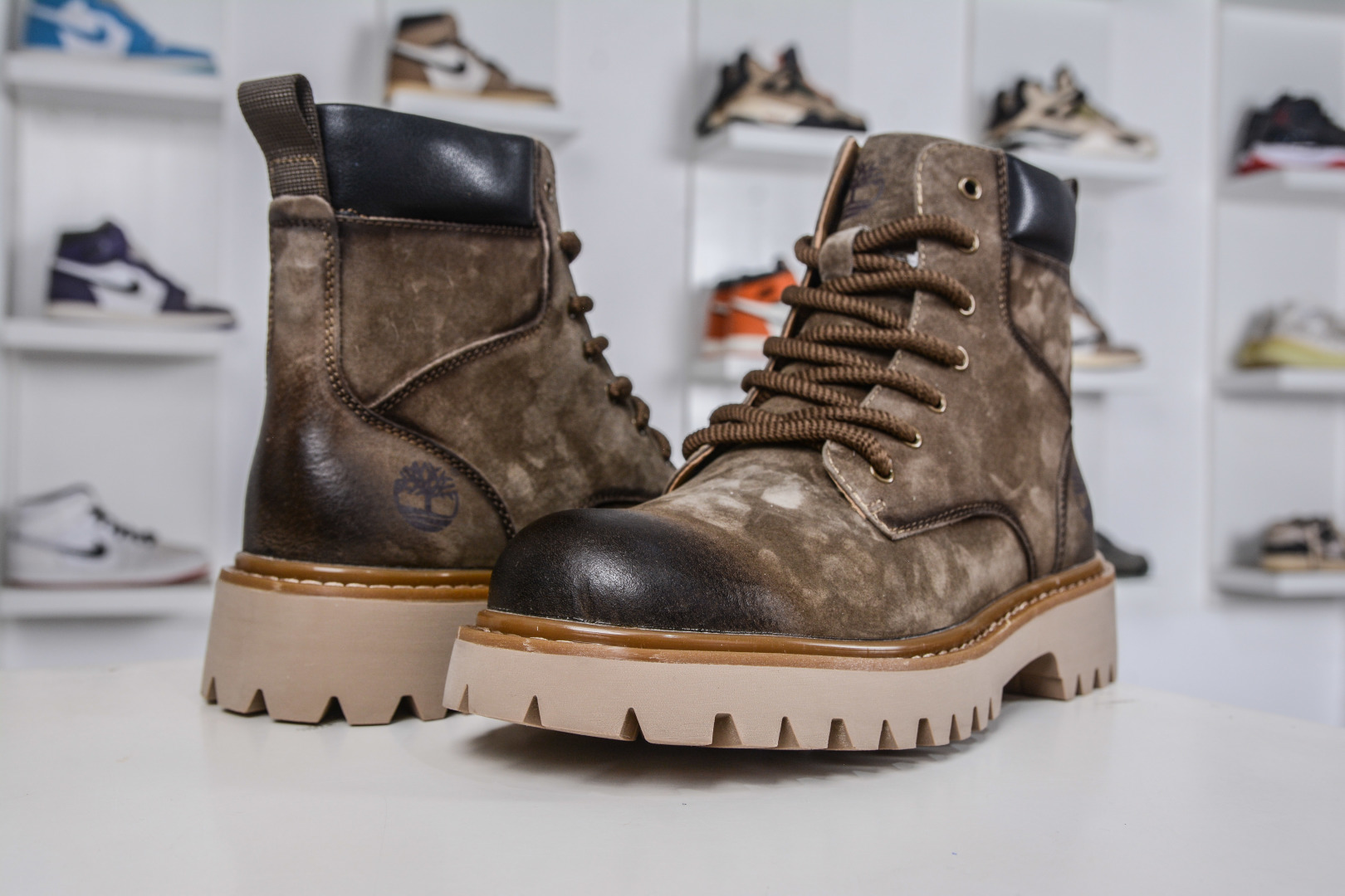 320 Timberland添柏岚/天伯伦 2025秋冬新品（毛绒内里 保暖锁热）秋冬必备户外休闲大黄靴系列 TB10053