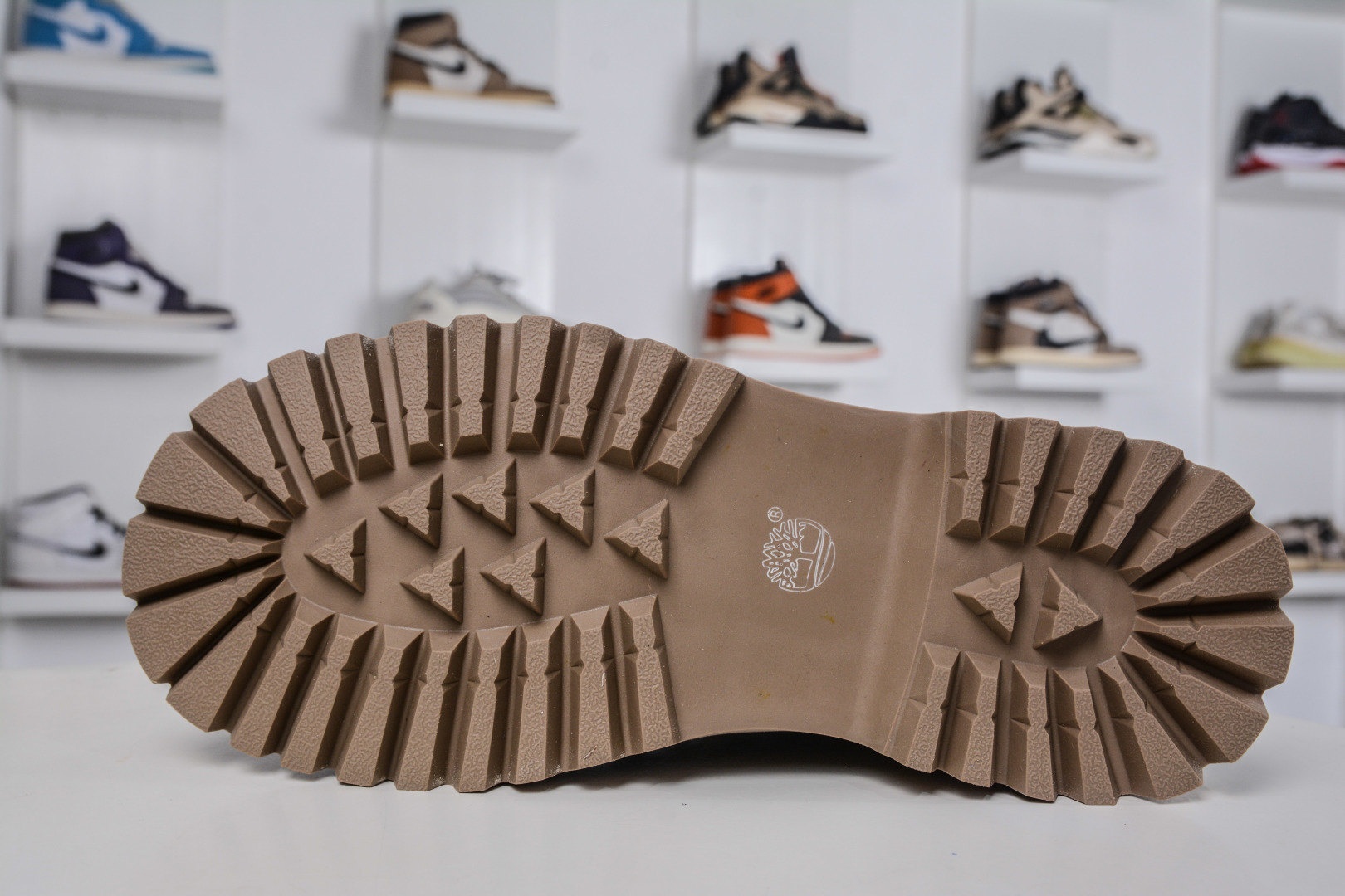 320 Timberland添柏岚/天伯伦 2025秋冬新品（毛绒内里 保暖锁热）秋冬必备户外休闲大黄靴系列 TB10053