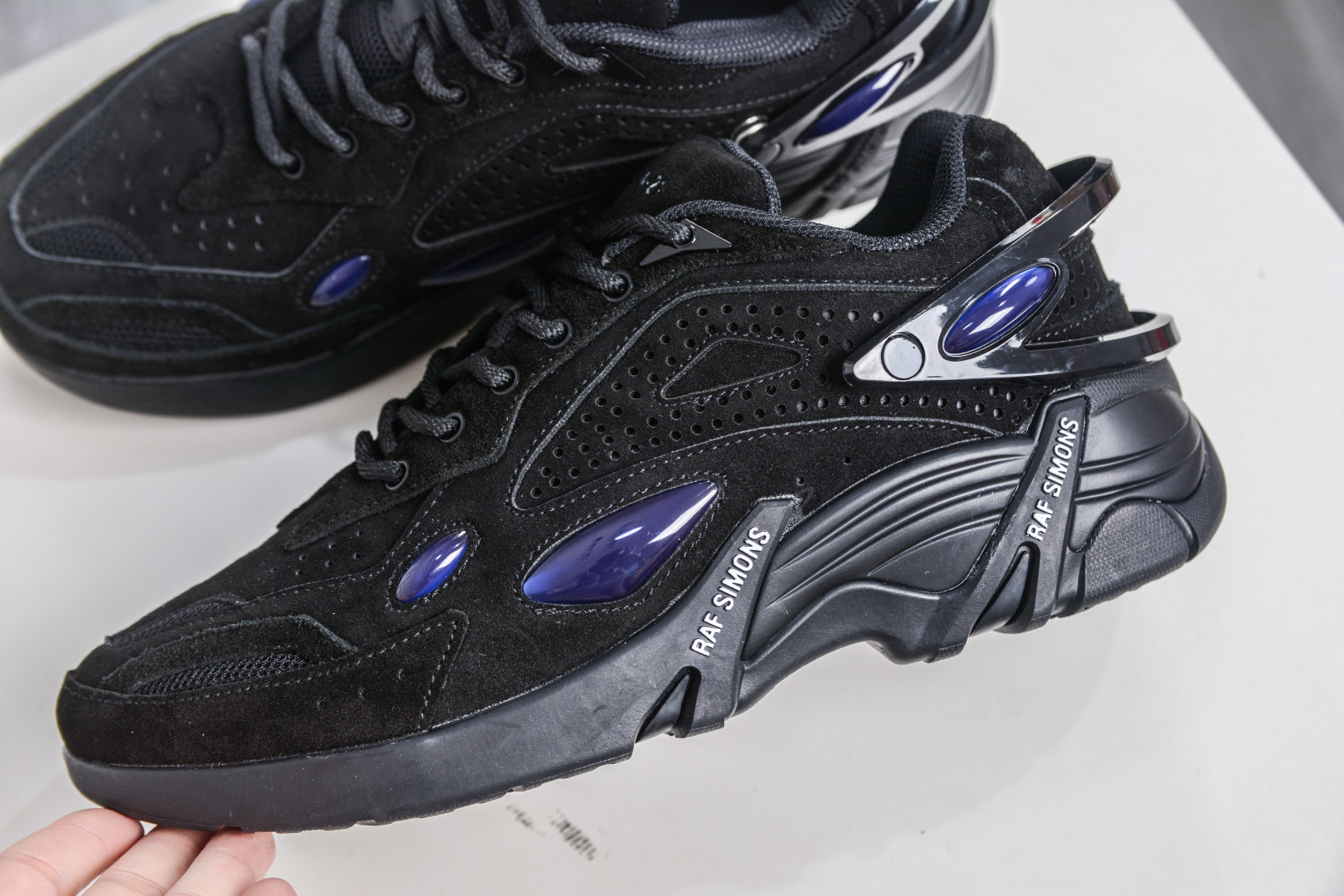 260 RAF SIMONS Cylon-21 ”水泡” 先锋潮流 复古低帮休闲鞋 圆头系带 HR740003L 0003