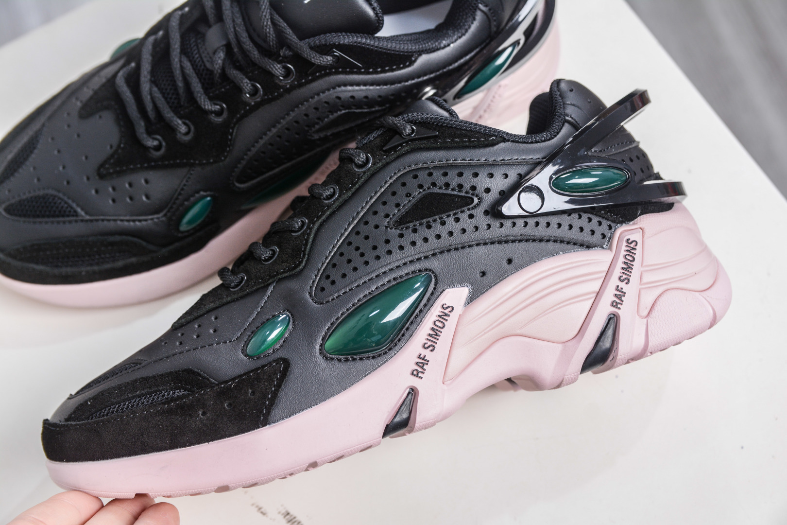 260 RAF SIMONS Cylon-21 ”水泡” 先锋潮流 复古低帮休闲鞋 圆头系带 低帮休闲鞋 HR740003L 0131