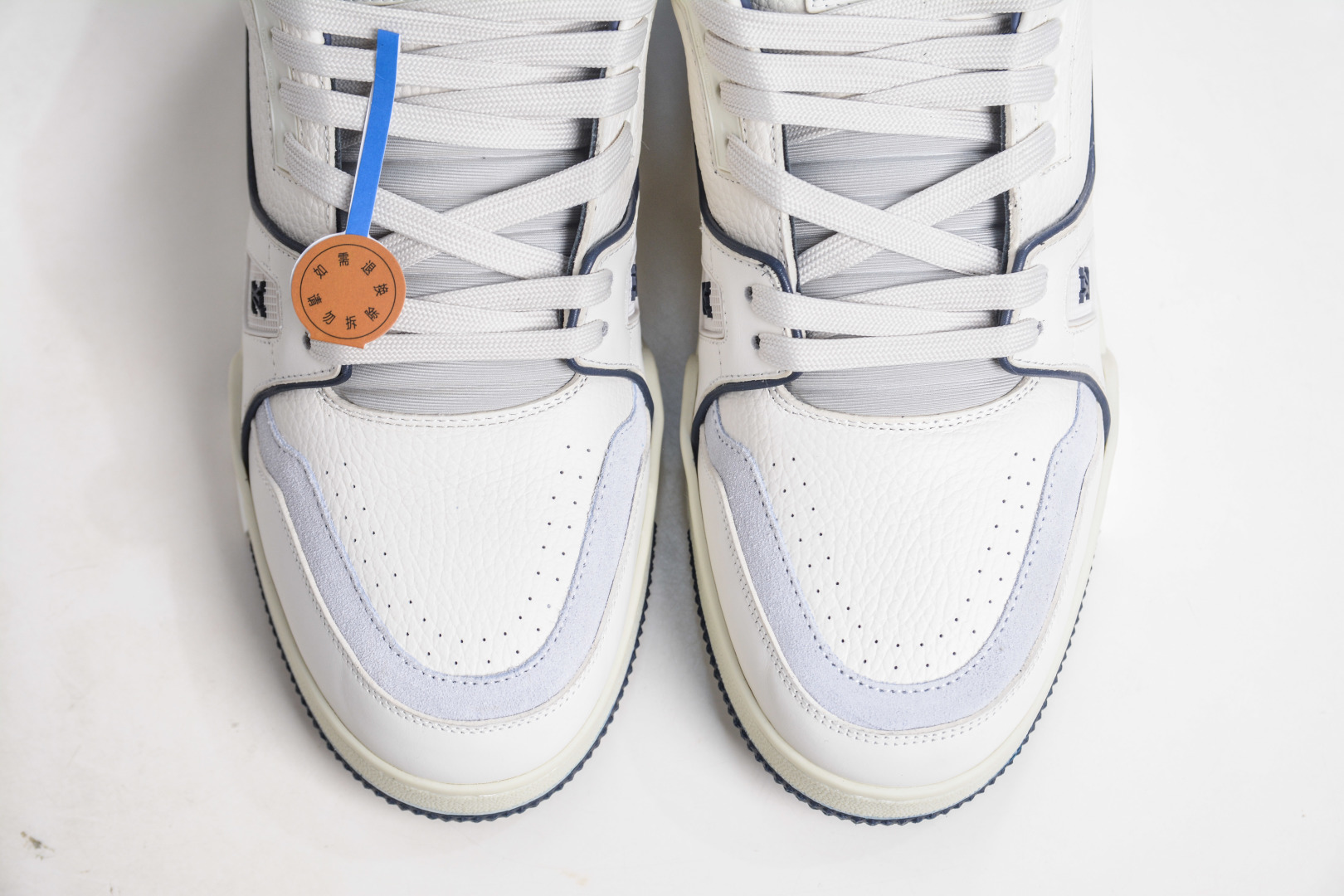 450 M版纯原 Louis VuittLV Trainer系列运动休闲板鞋 蓝水泥