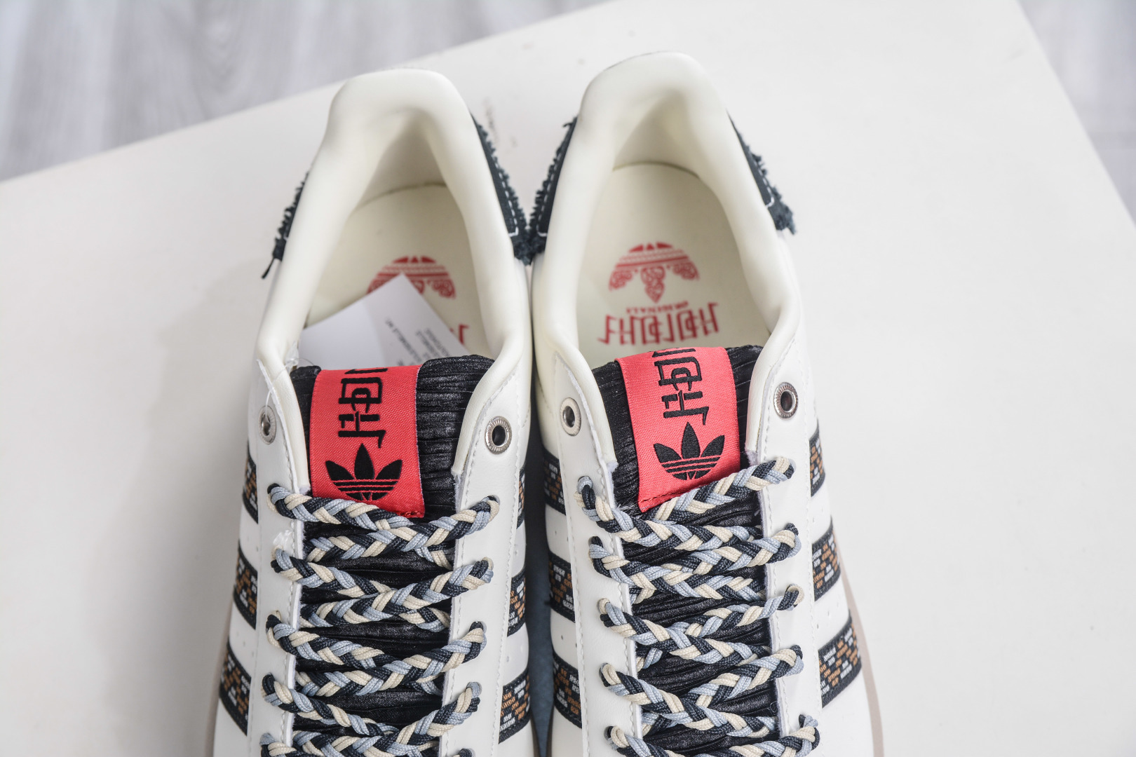 160 AdidOriginals Superstar 2025全新版本 贝壳头 JQ8722